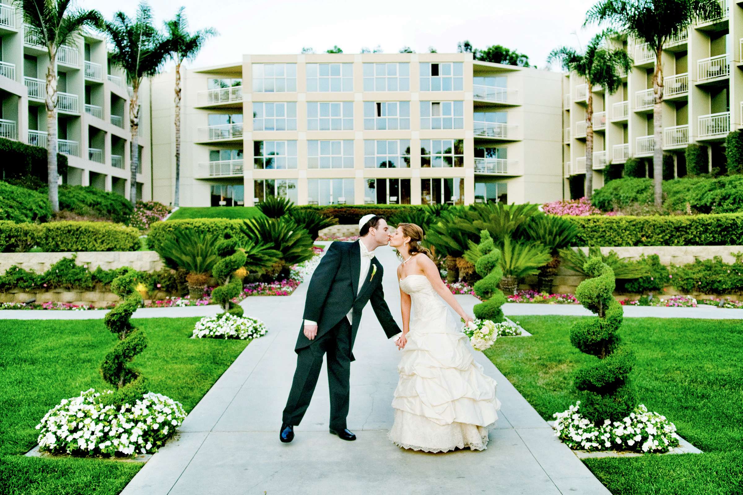 Hilton La Jolla Torrey Pines Wedding, Rachel and Jeremy Wedding Photo #299799 by True Photography