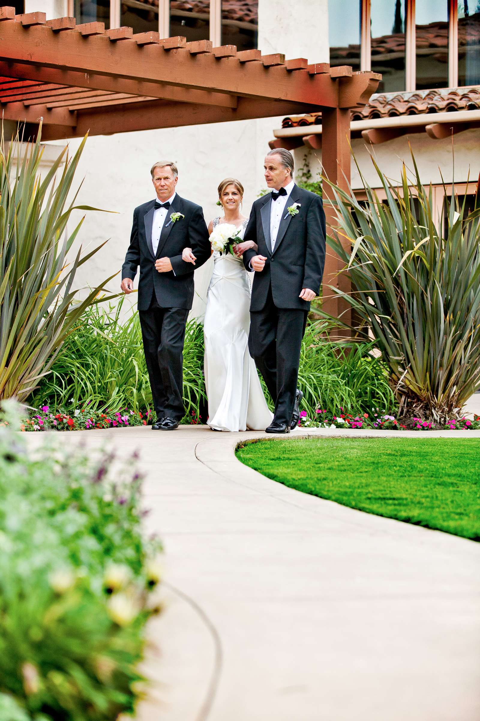Wedding coordinated by In The Moment Weddings, Suzanne and Chris Wedding Photo #313820 by True Photography