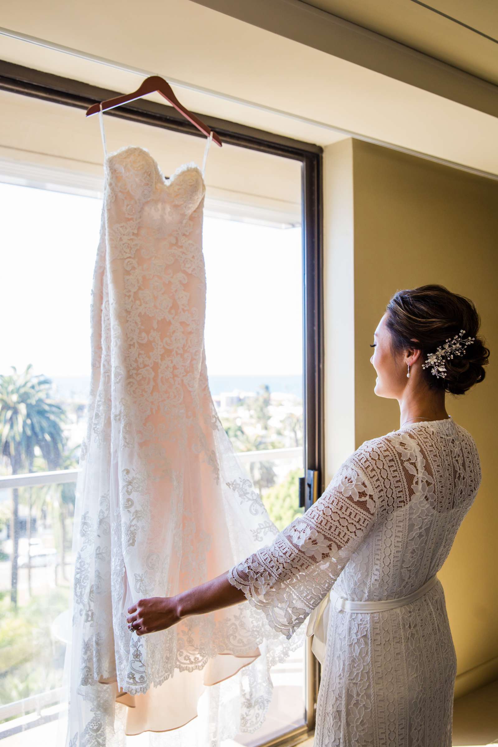 Bride, Wedding Dress, Getting Ready at Scripps Seaside Forum Wedding coordinated by I Do Weddings, Kris and Ross Wedding Photo #26 by True Photography