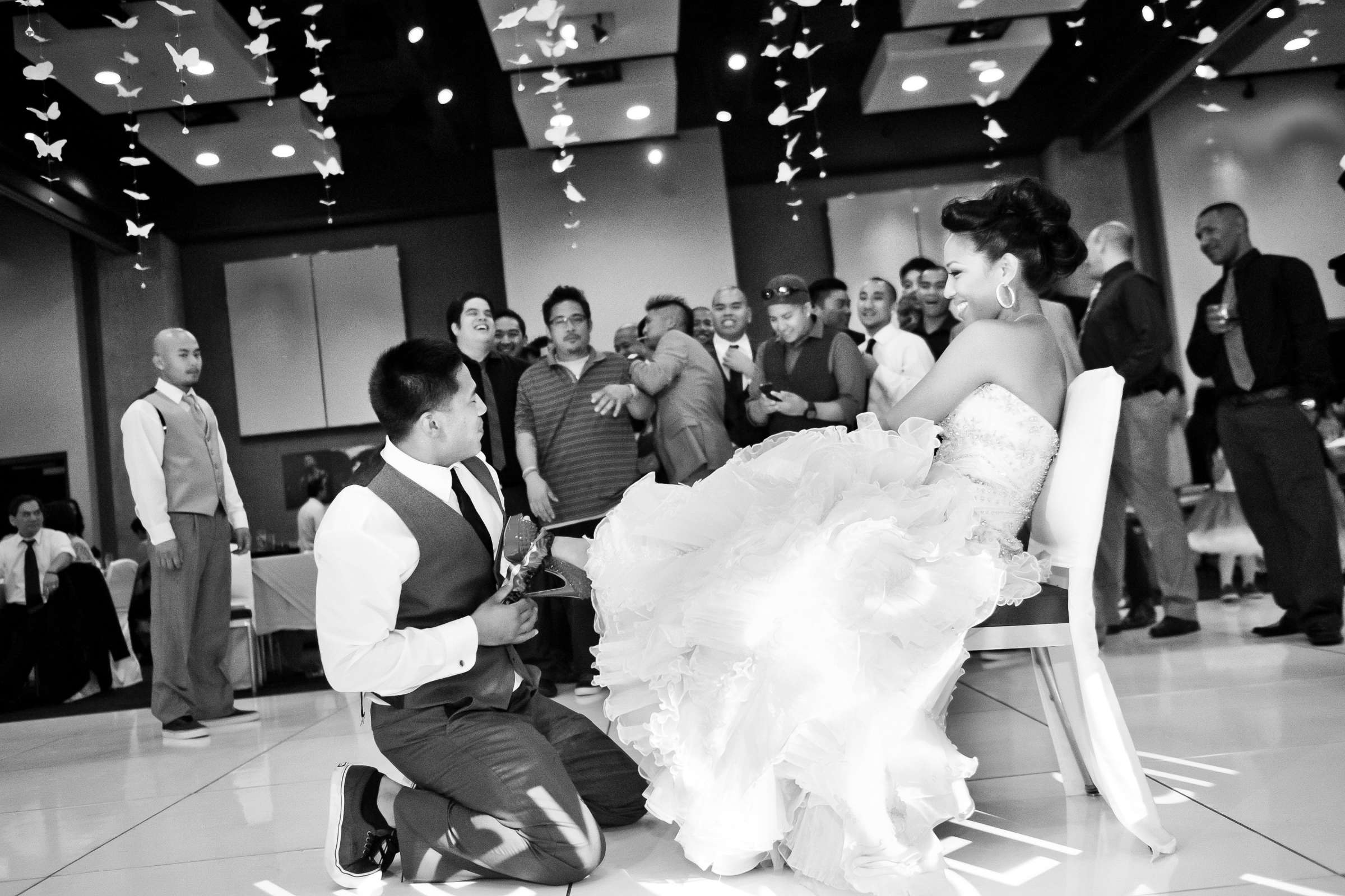 Hard Rock Hotel-San Diego Wedding coordinated by First Comes Love Weddings & Events, Eileen and Andrew Wedding Photo #331045 by True Photography