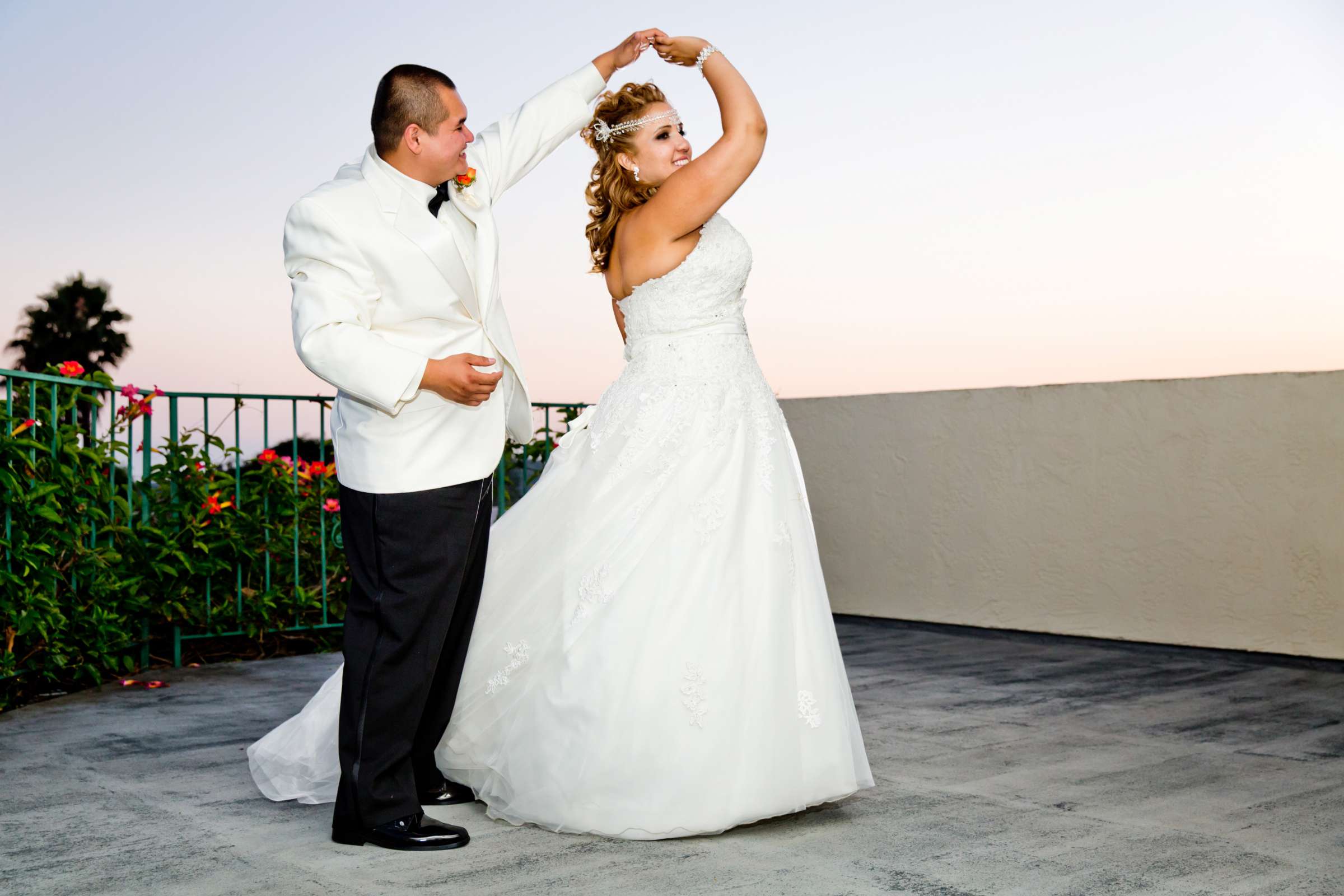 Wedding coordinated by In The Moment Event Service, Yazmin and Vicente Wedding Photo #345951 by True Photography