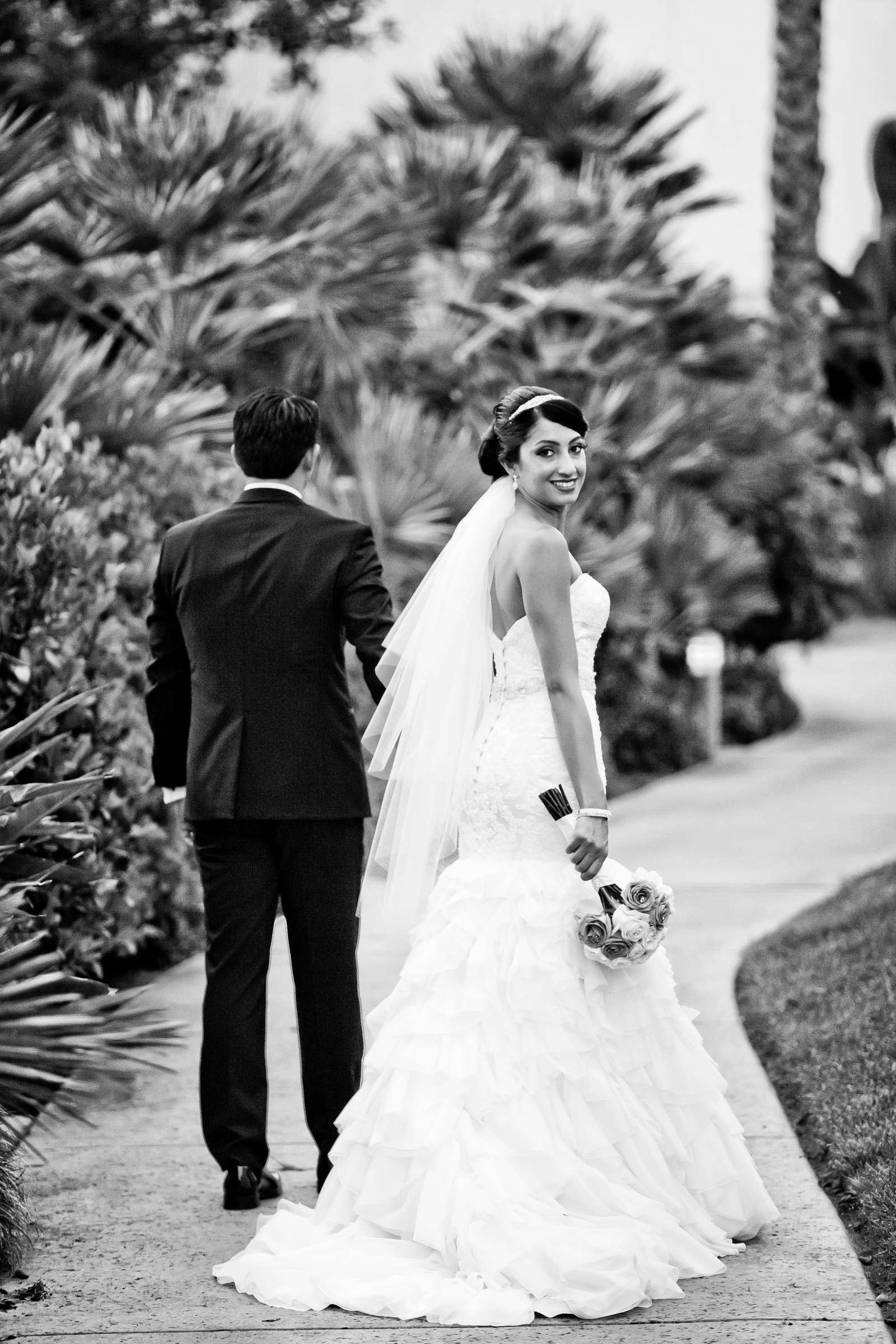 San Diego Mission Bay Resort Wedding coordinated by Lavish Weddings, Salma and Taib Wedding Photo #357038 by True Photography