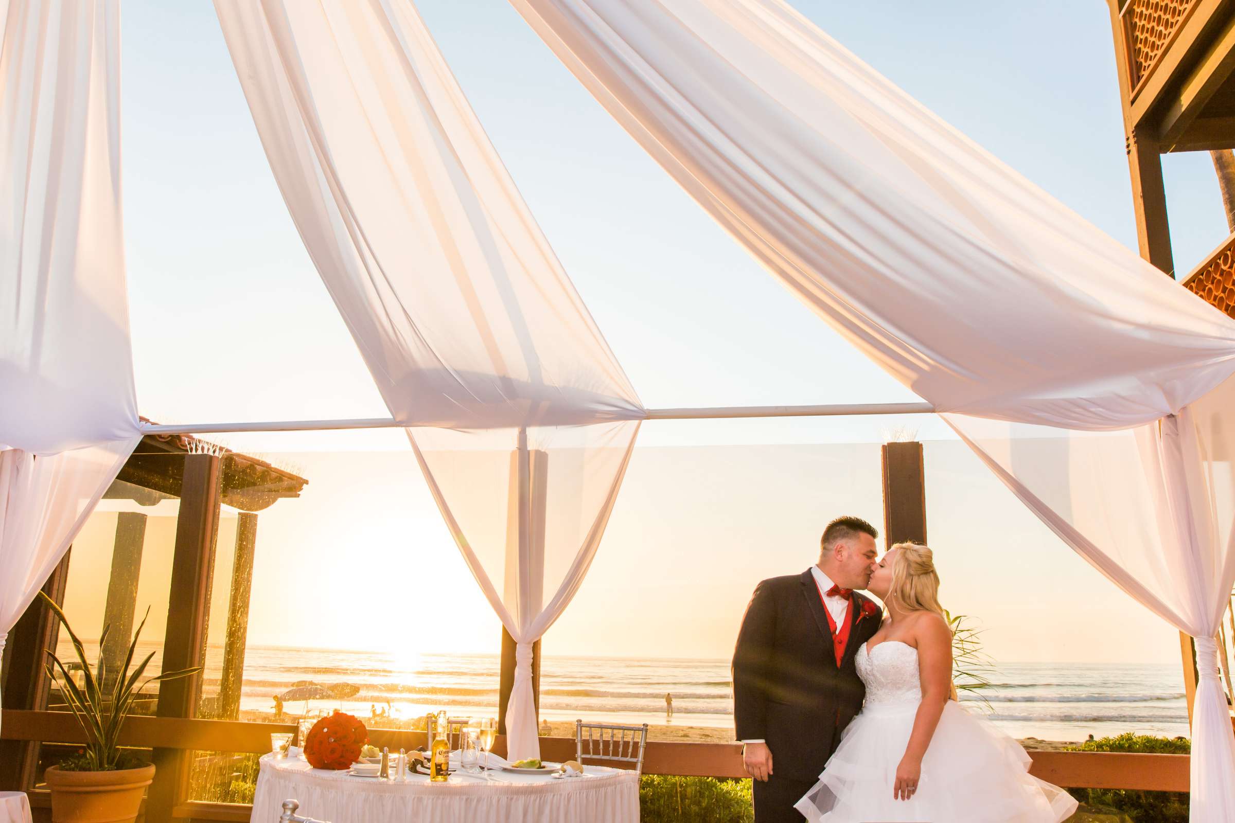 La Jolla Shores Hotel Wedding, Mia and Ethan Wedding Photo #28 by True Photography