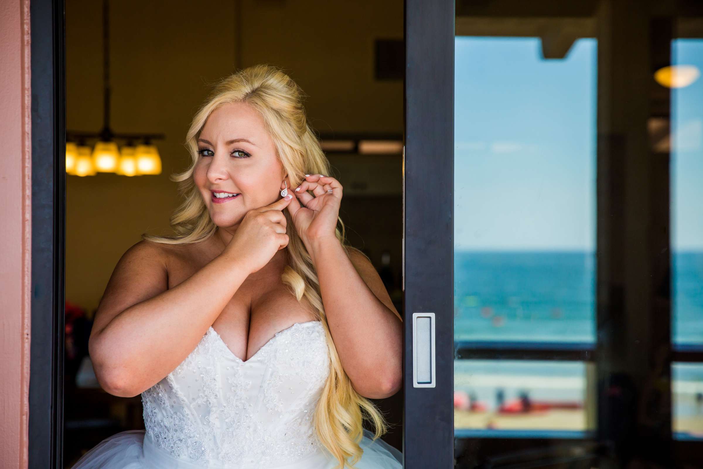 La Jolla Shores Hotel Wedding, Mia and Ethan Wedding Photo #36 by True Photography