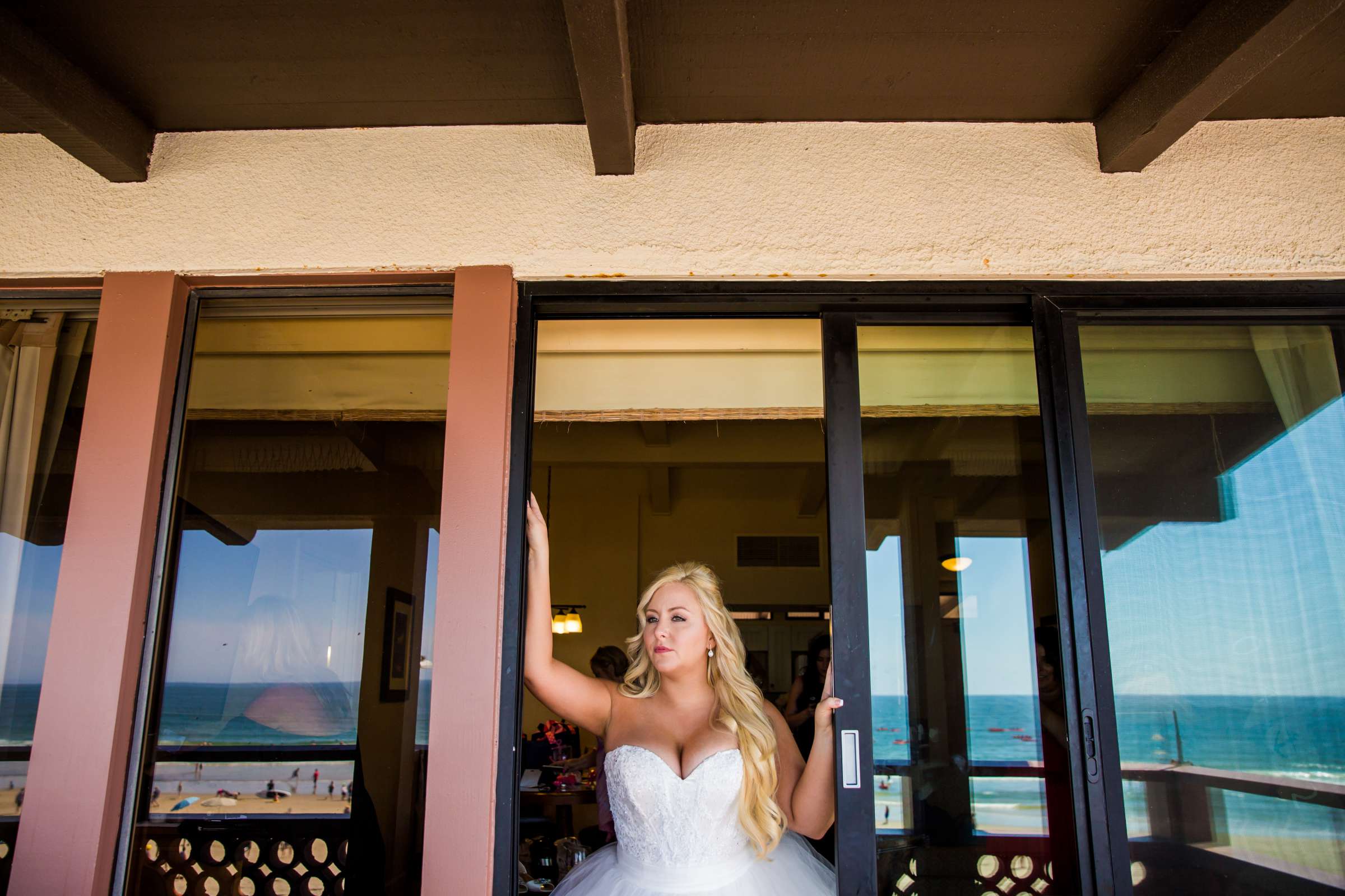 La Jolla Shores Hotel Wedding, Mia and Ethan Wedding Photo #40 by True Photography