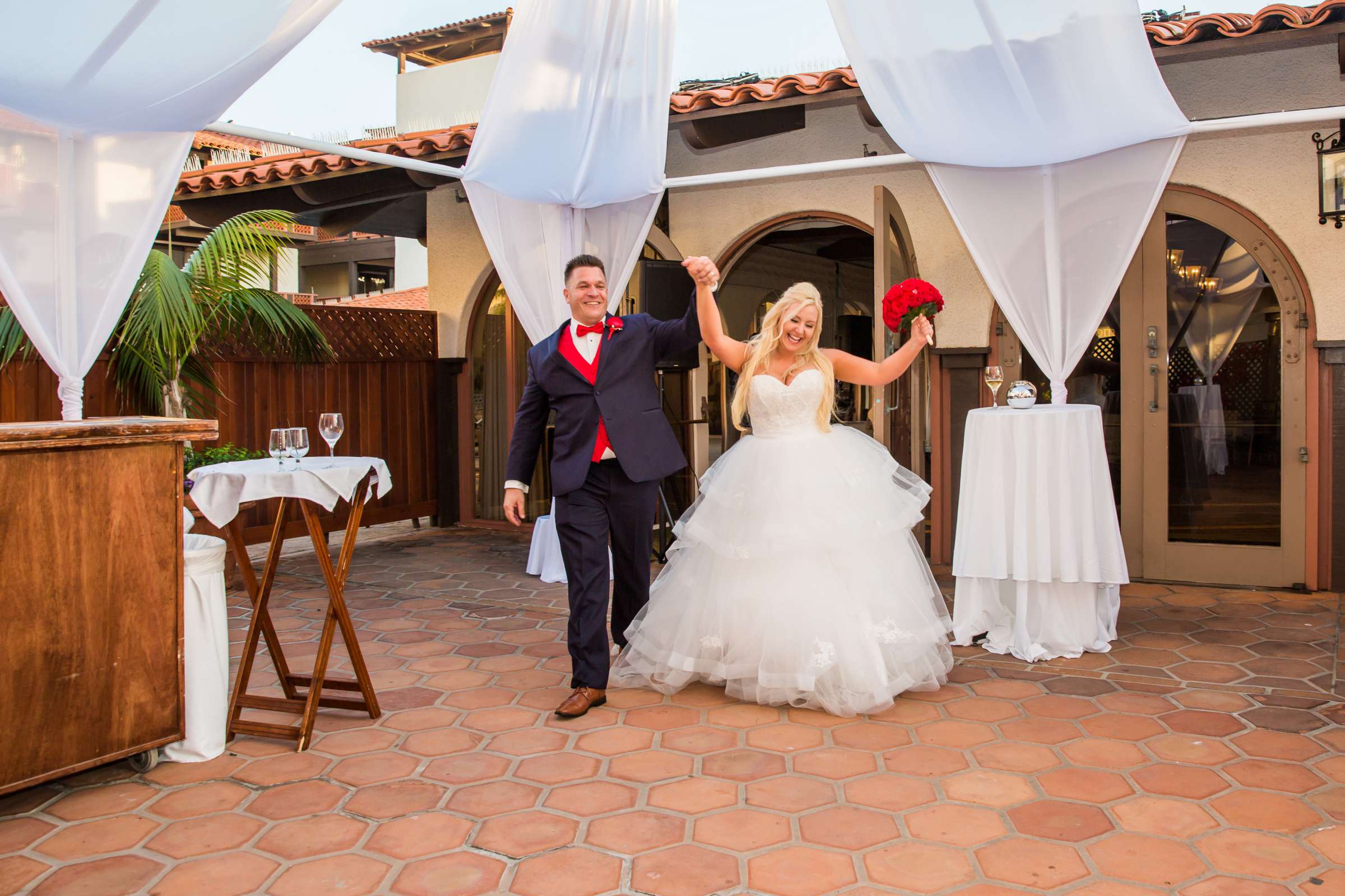 La Jolla Shores Hotel Wedding, Mia and Ethan Wedding Photo #96 by True Photography