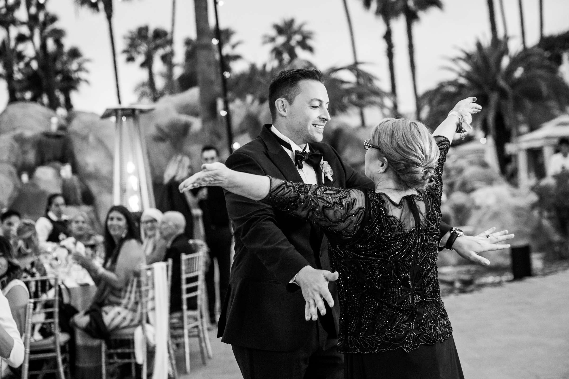San Diego Mission Bay Resort Wedding coordinated by Elements of Style, Brittani and Christopher Wedding Photo #141 by True Photography