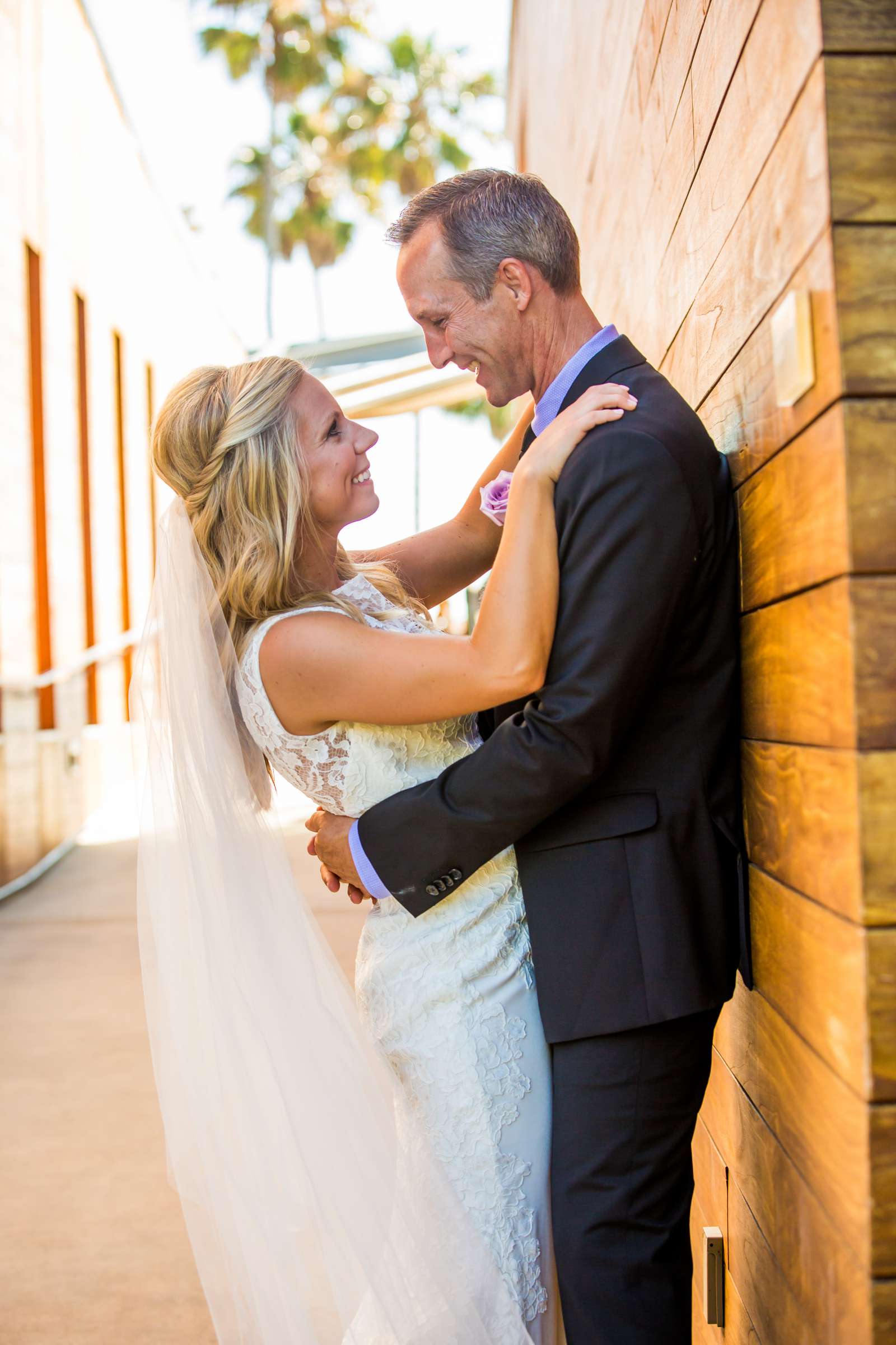 Scripps Seaside Forum Wedding coordinated by First Comes Love Weddings & Events, Christina and Sean Wedding Photo #387722 by True Photography