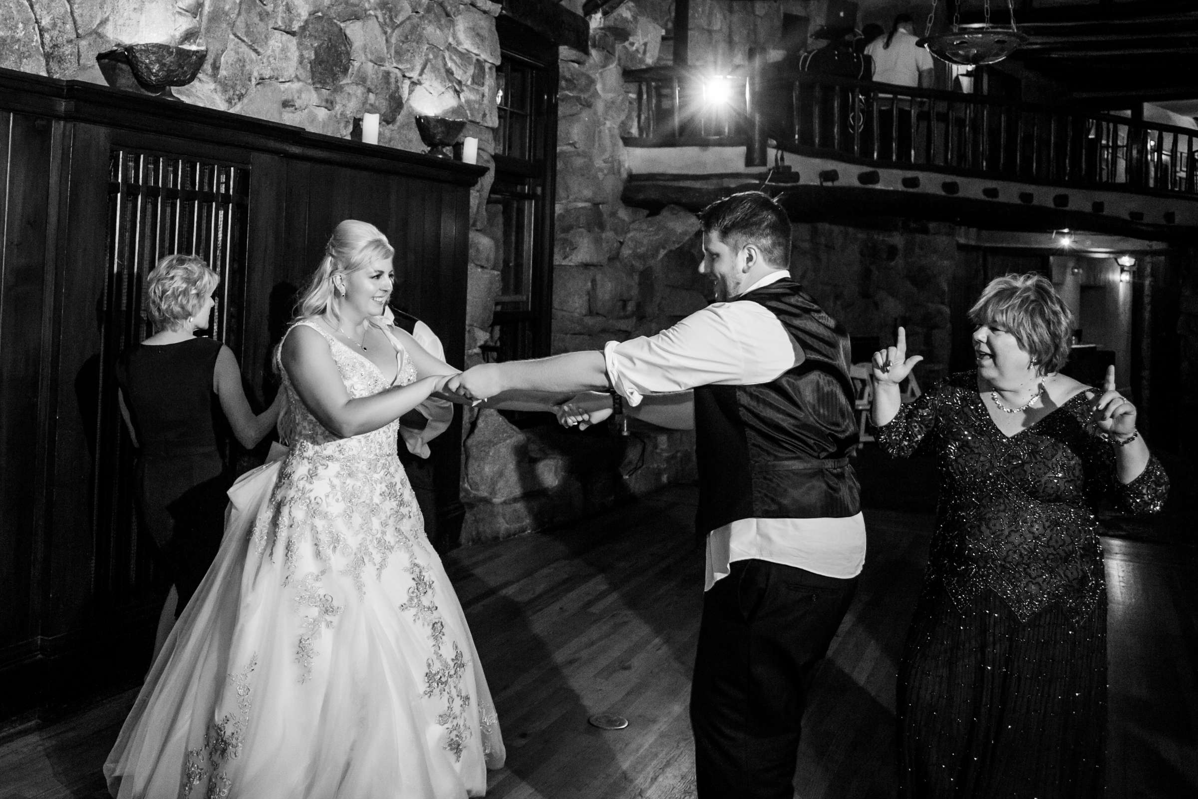 Mt Woodson Castle Wedding coordinated by Personal Touch Dining, Samantha and Brendan Wedding Photo #391770 by True Photography