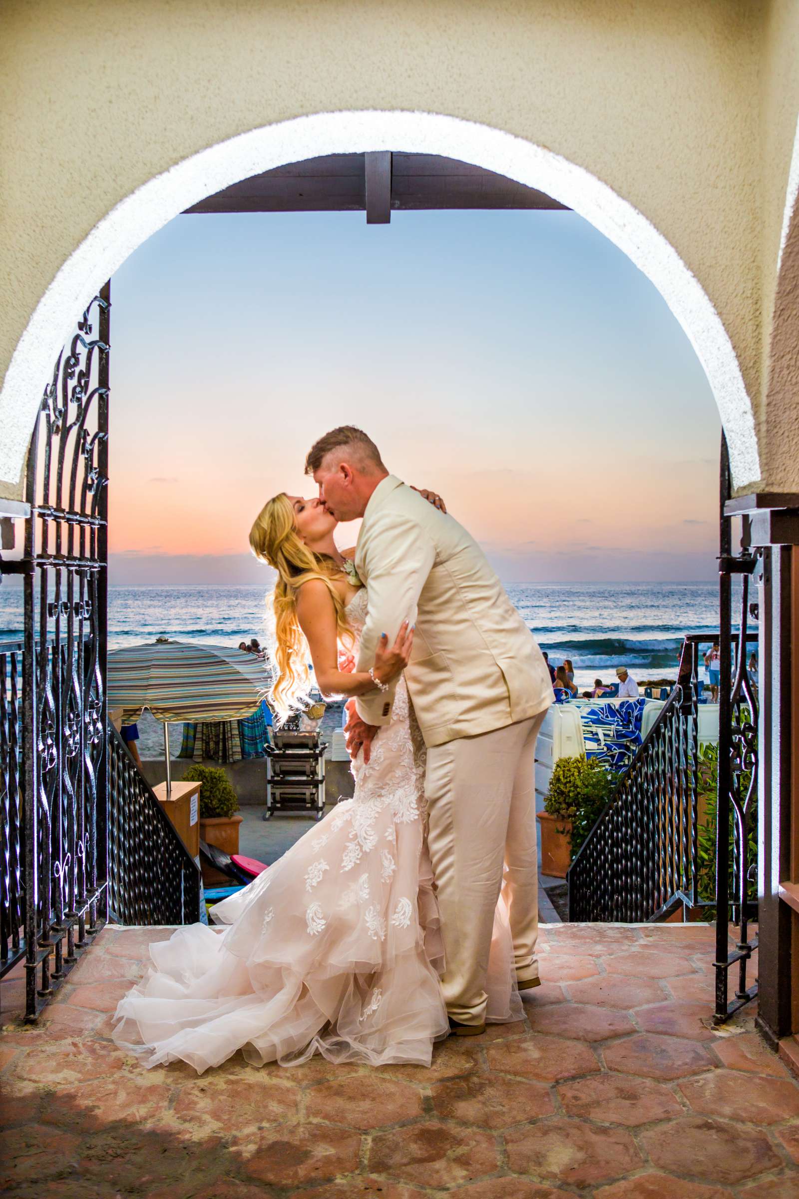 La Jolla Shores Hotel Wedding coordinated by Sparkle and Toast, Dawn and Jon Wedding Photo #394531 by True Photography