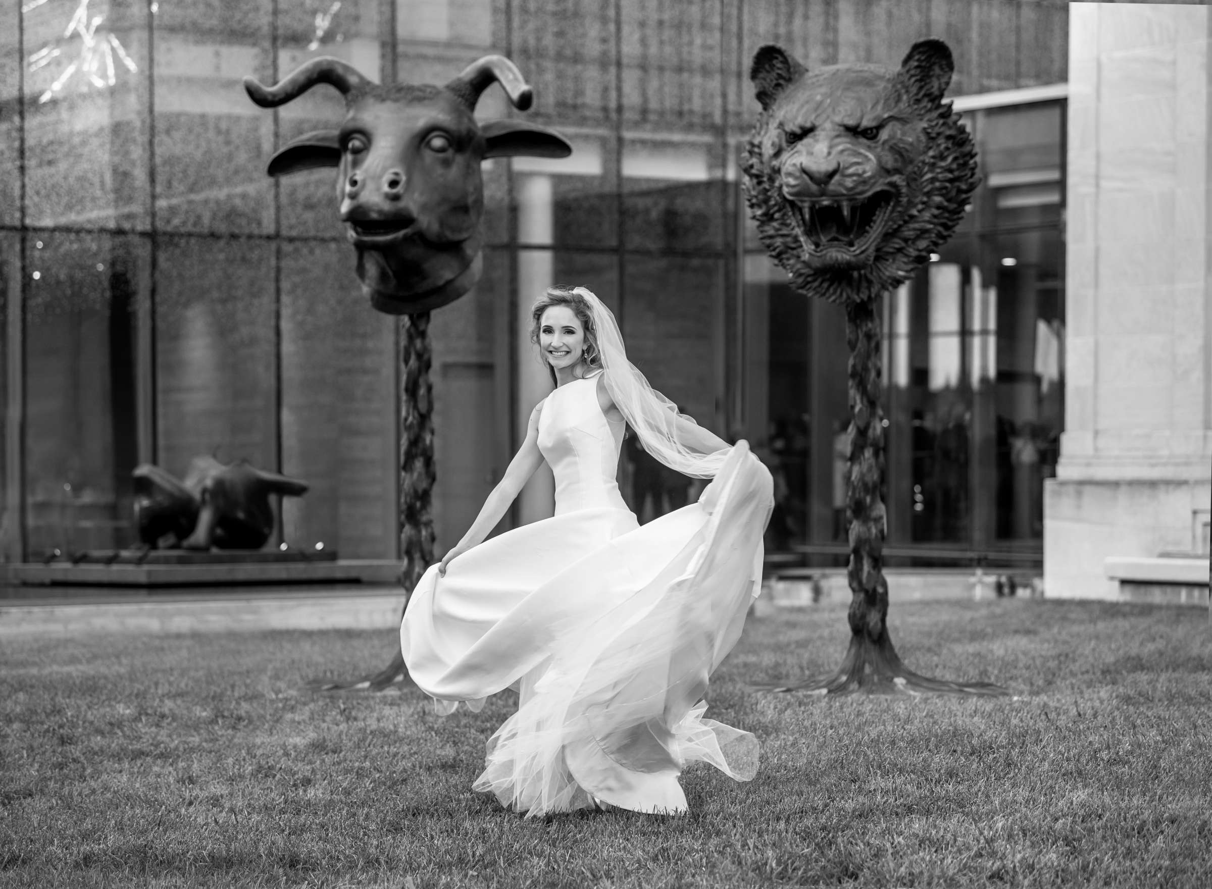 Speed Art Museum Wedding coordinated by Lauren Chitwood Events, Samantha and Jeff Wedding Photo #3 by True Photography