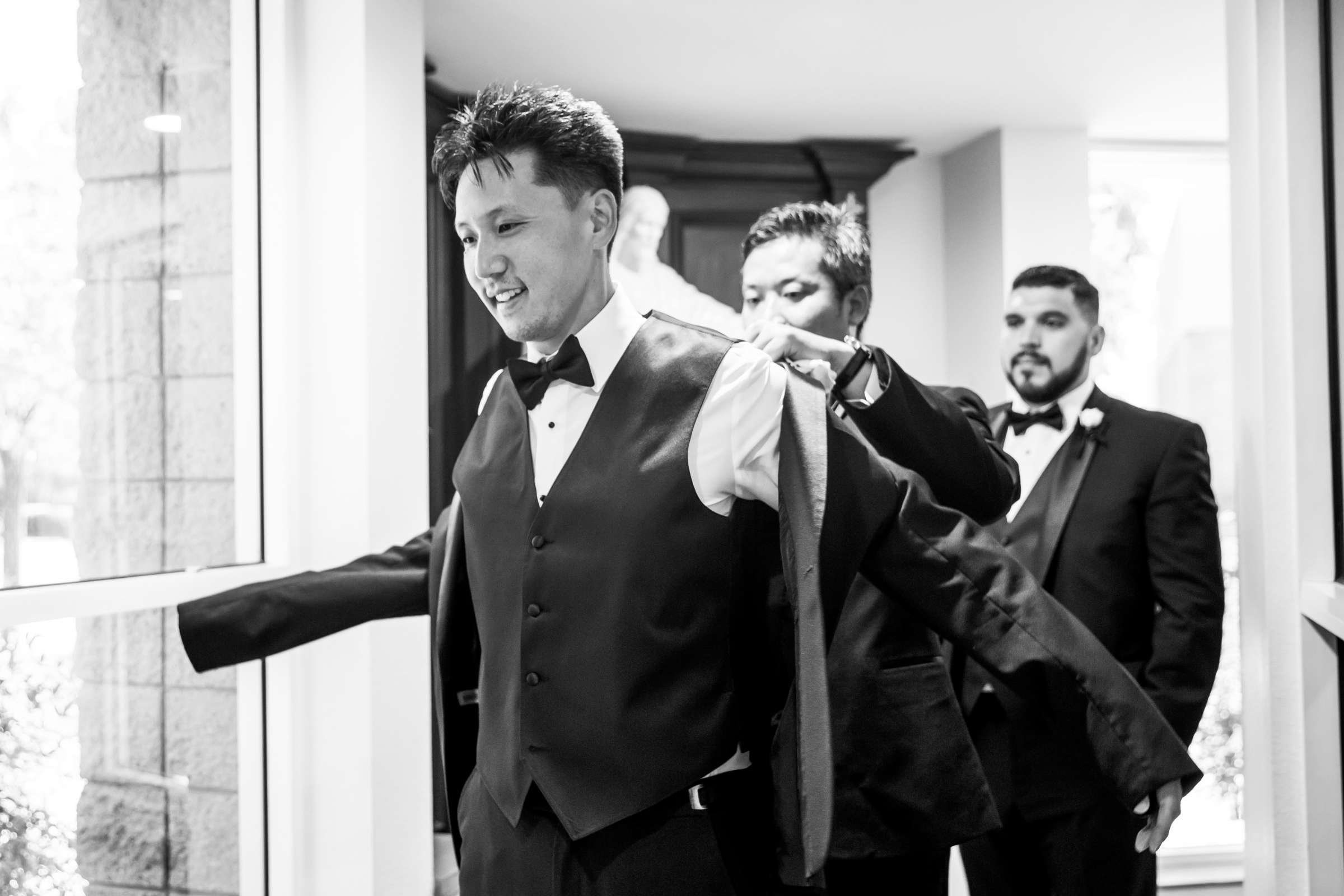 Marriott Marquis San Diego Marina Wedding coordinated by Michelle Elizabeth Events and Design, Minh and Jason Wedding Photo #23 by True Photography