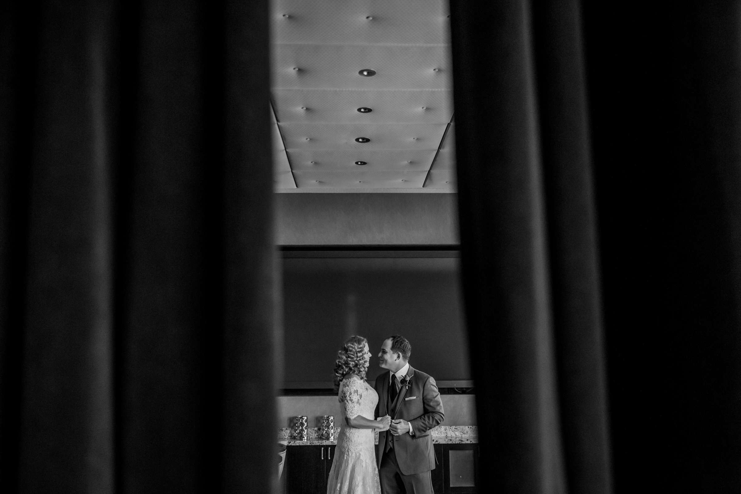 The University Club Atop Symphony Towers Wedding coordinated by Aquilone Events, Amy and Brett Wedding Photo #414066 by True Photography