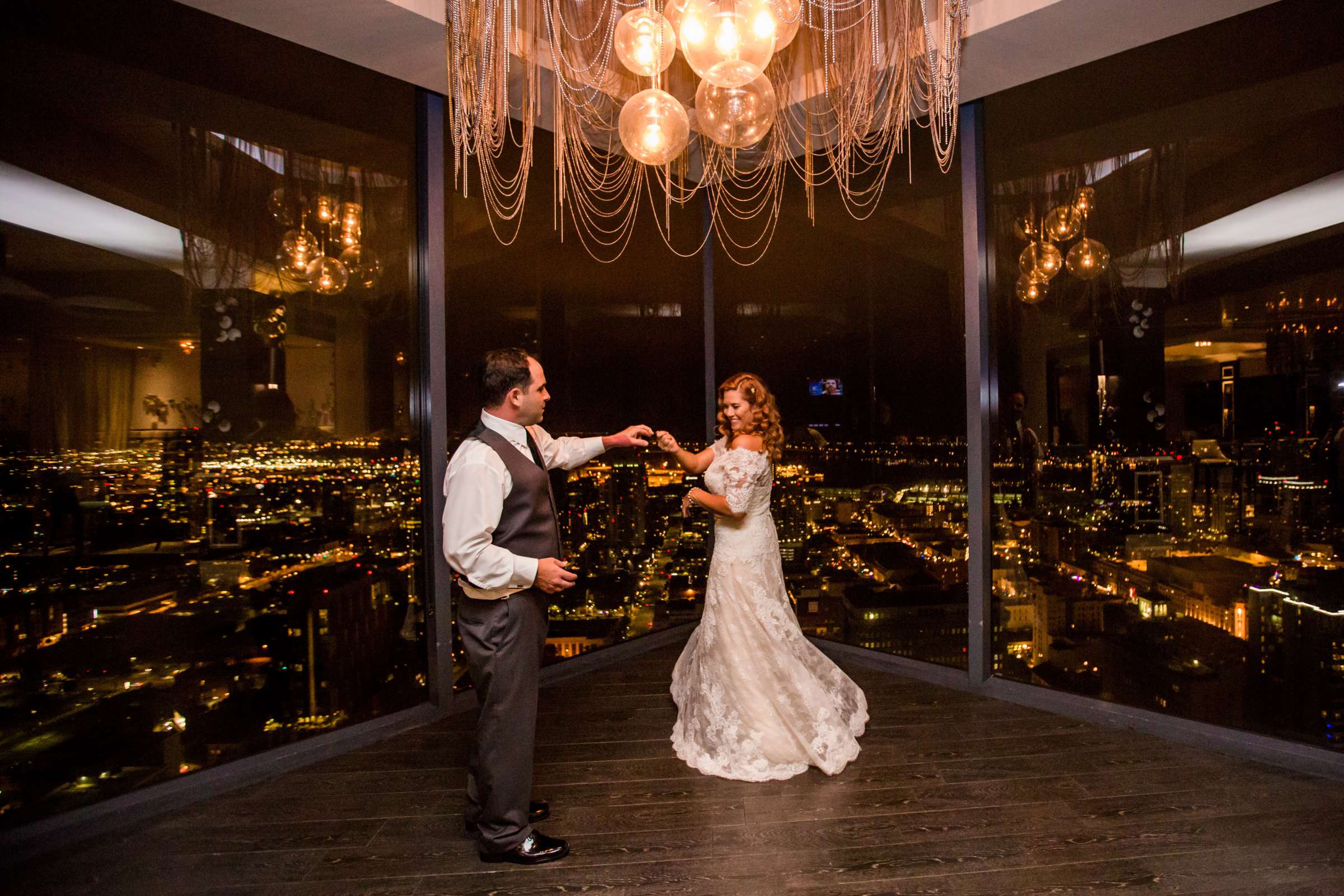 The University Club Atop Symphony Towers Wedding coordinated by Aquilone Events, Amy and Brett Wedding Photo #414168 by True Photography