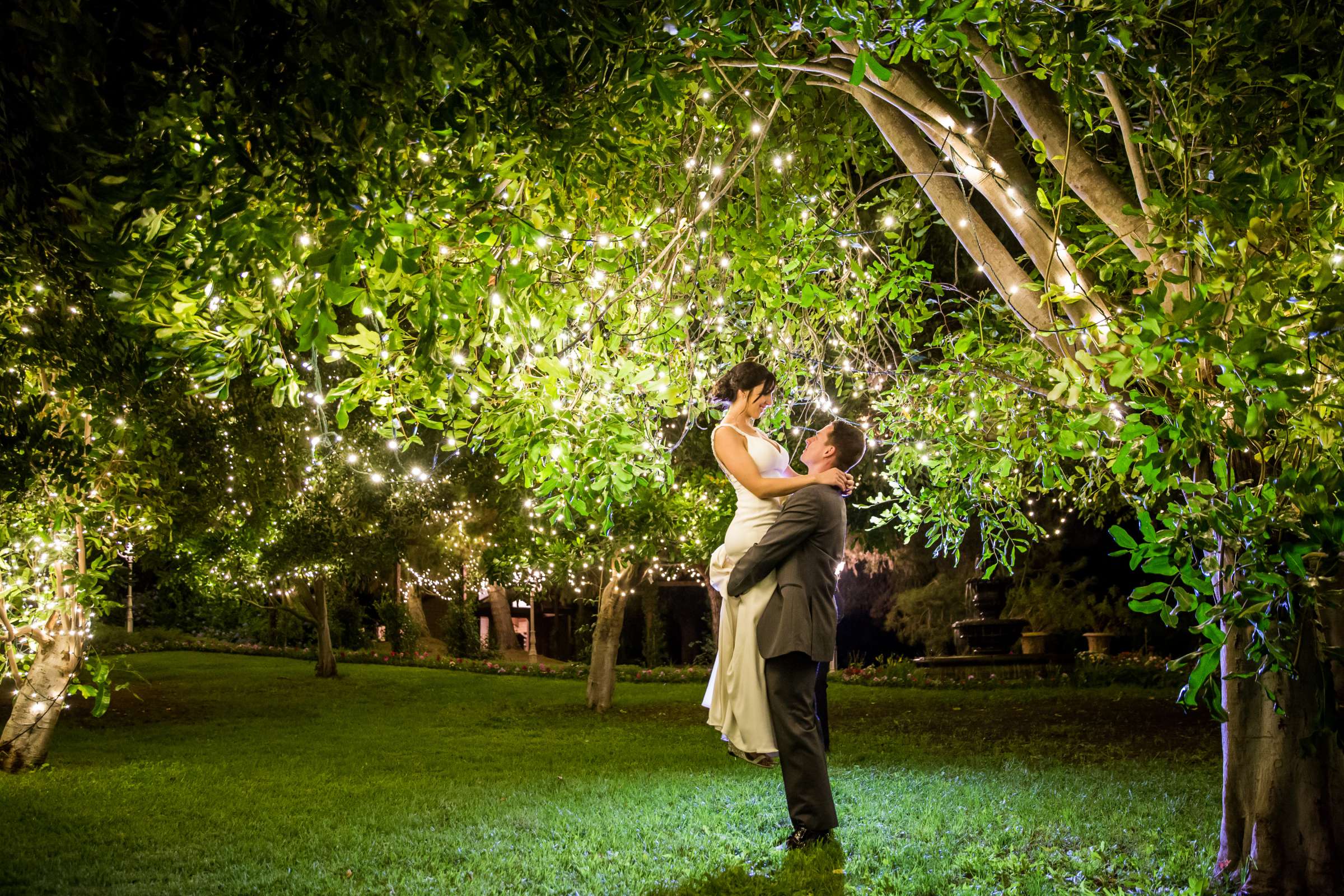 Ethereal Gardens Wedding, Nicole and Michael Wedding Photo #417138 by True Photography