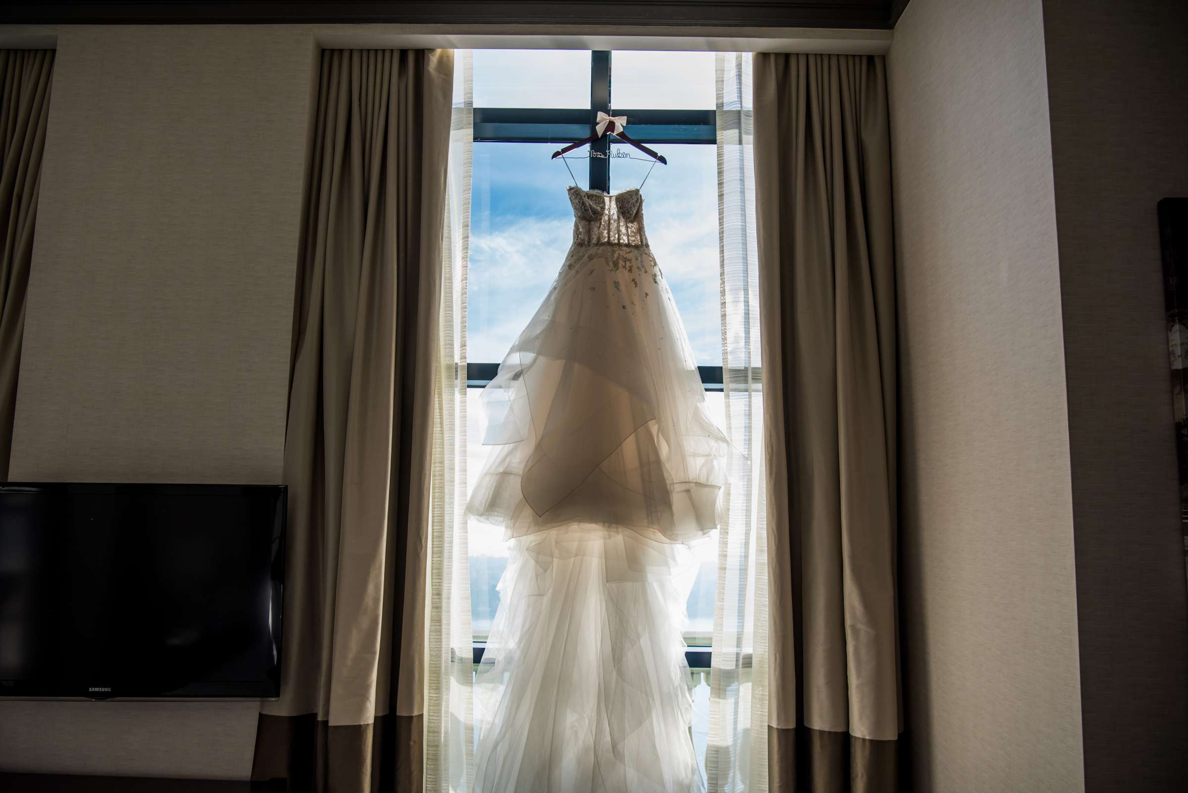 Manchester Grand Hyatt San Diego Wedding coordinated by First Comes Love Weddings & Events, Nikki and Danny Wedding Photo #442848 by True Photography