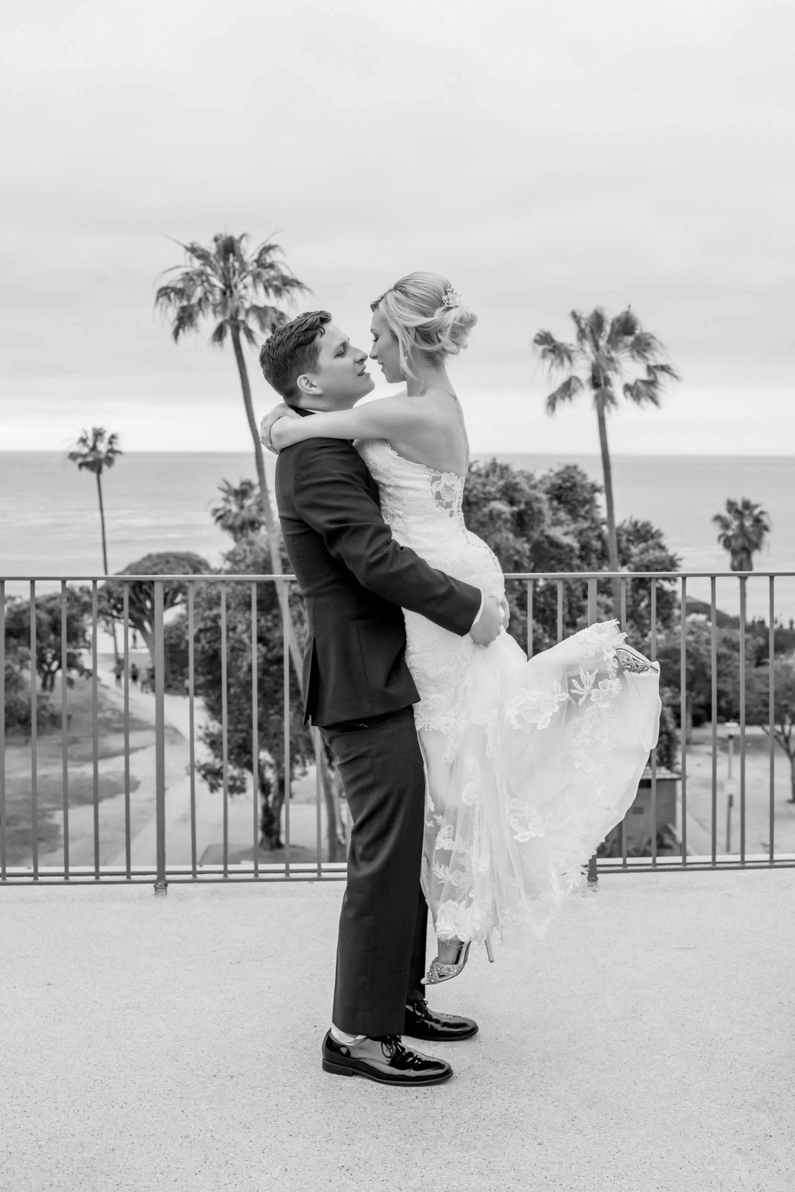 La Jolla Cove Rooftop Wedding, Kristen and Anthony Wedding Photo #22 by True Photography