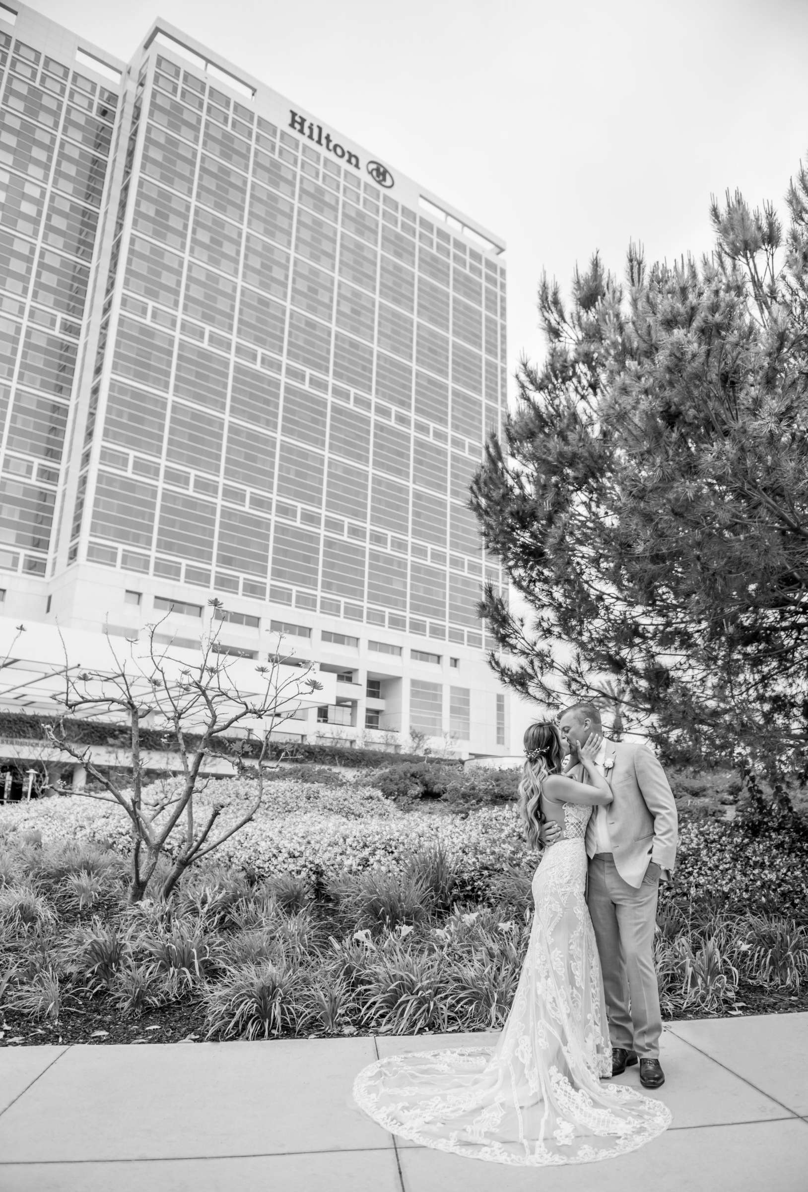 Ultimate Skybox Wedding, Samantha and Mark Wedding Photo #466979 by True Photography