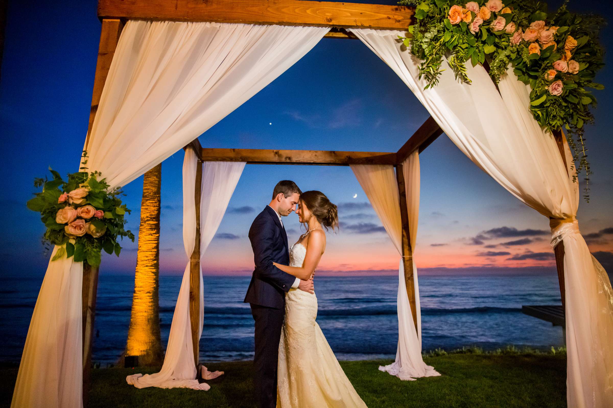 Photographers Favorite at Scripps Seaside Forum Wedding coordinated by I Do Weddings, Chelsea and Michael Wedding Photo #31 by True Photography