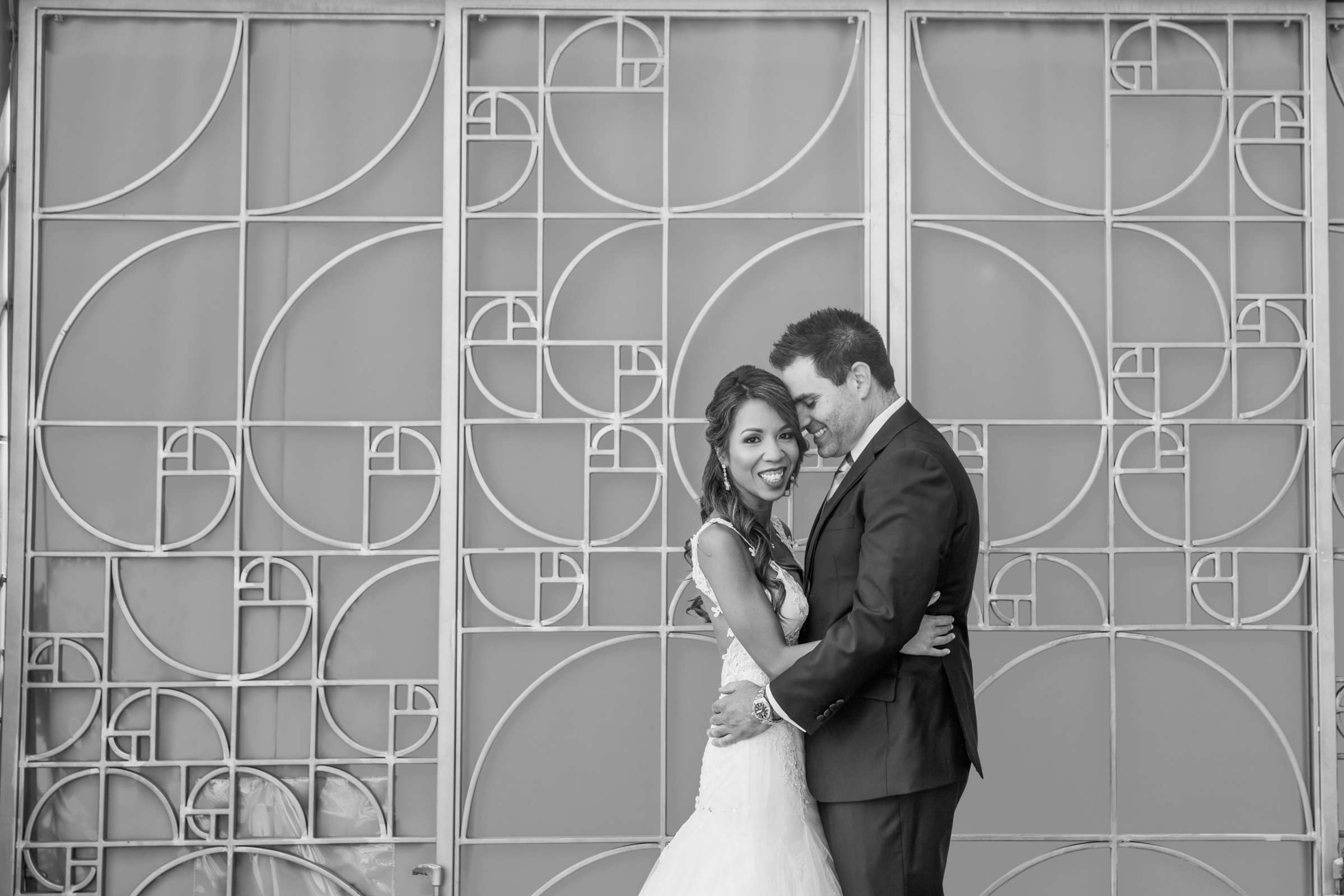 The Ultimate Skybox Wedding, Syna and Noah Wedding Photo #16 by True Photography