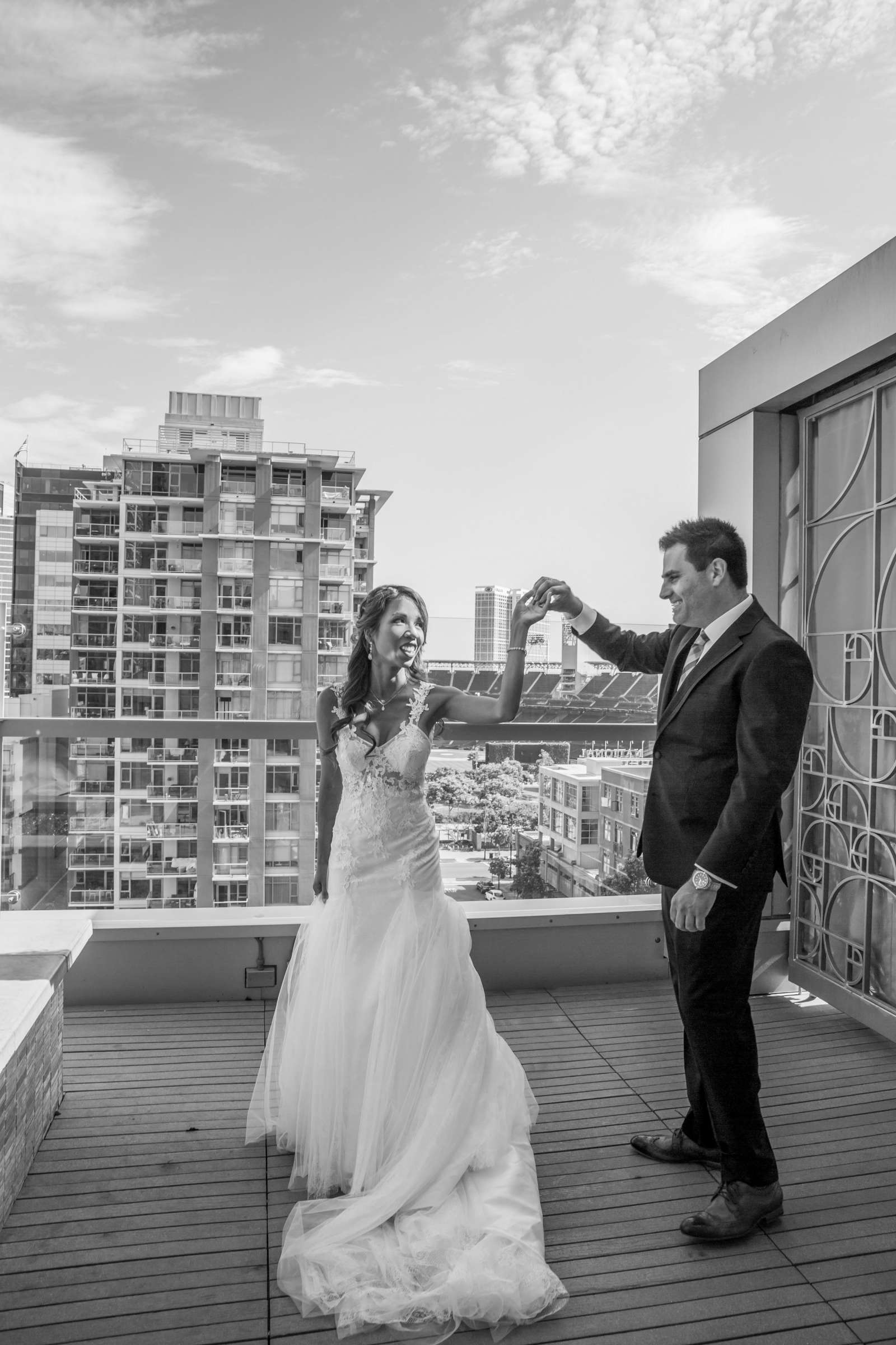 The Ultimate Skybox Wedding, Syna and Noah Wedding Photo #43 by True Photography