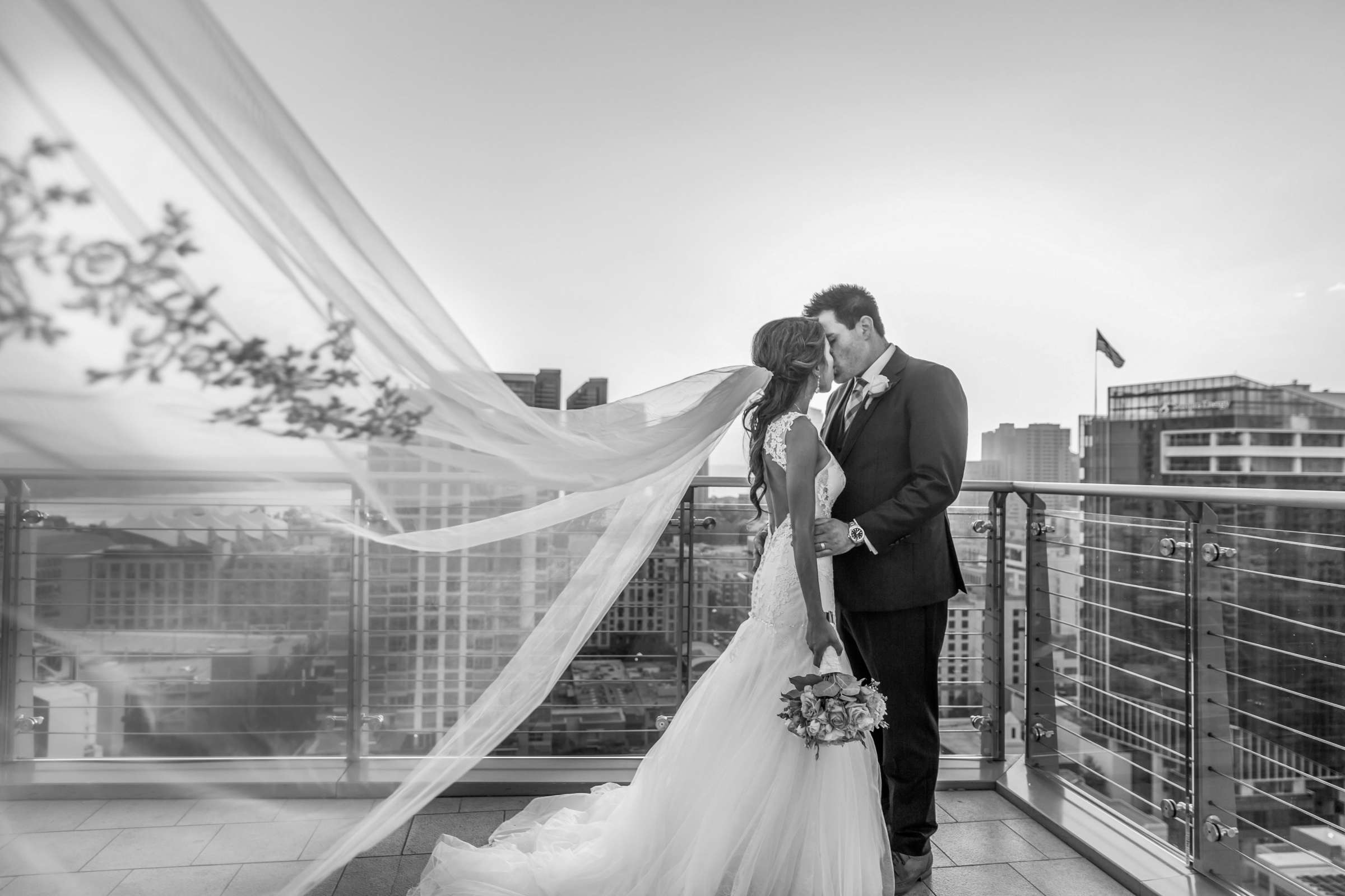 The Ultimate Skybox Wedding, Syna and Noah Wedding Photo #91 by True Photography