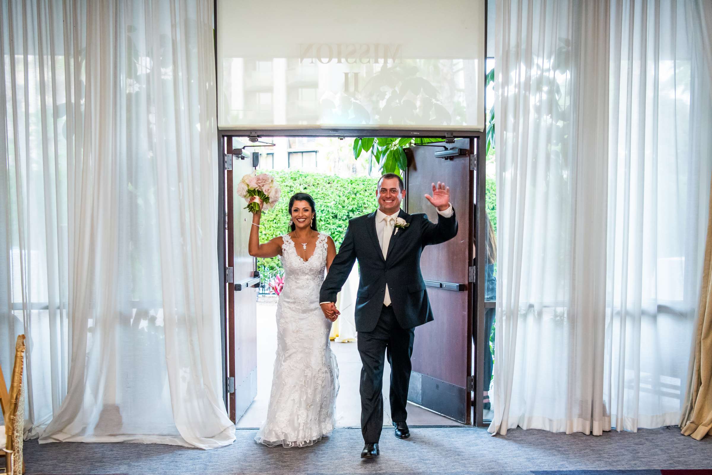 Hyatt Regency Mission Bay Wedding coordinated by Lavish Weddings, Sarita and Steve Wedding Photo #96 by True Photography