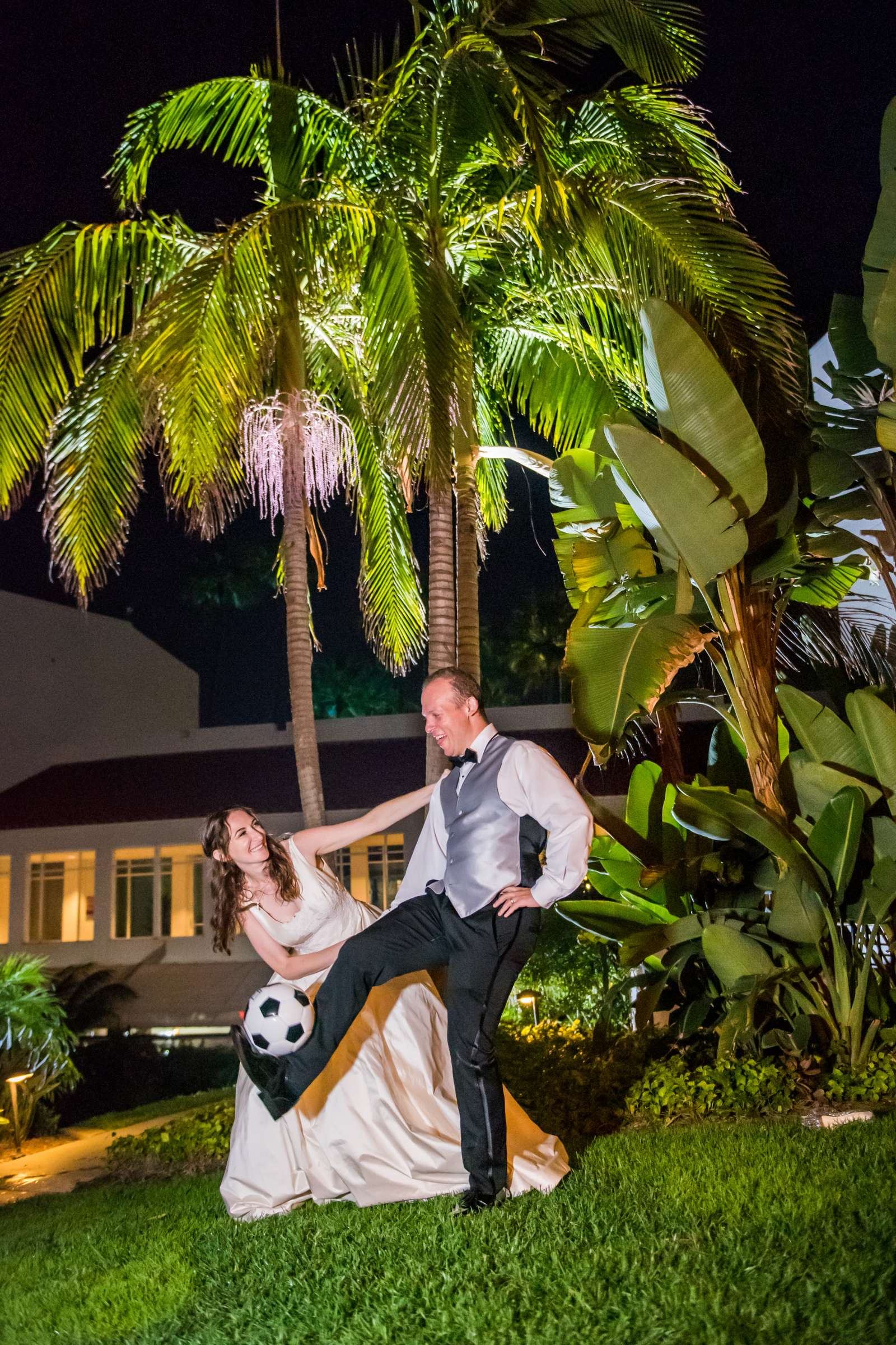 Loews Coronado Bay Resort Wedding coordinated by Sweet Blossom Weddings, Jacqueline and Alex Wedding Photo #507946 by True Photography