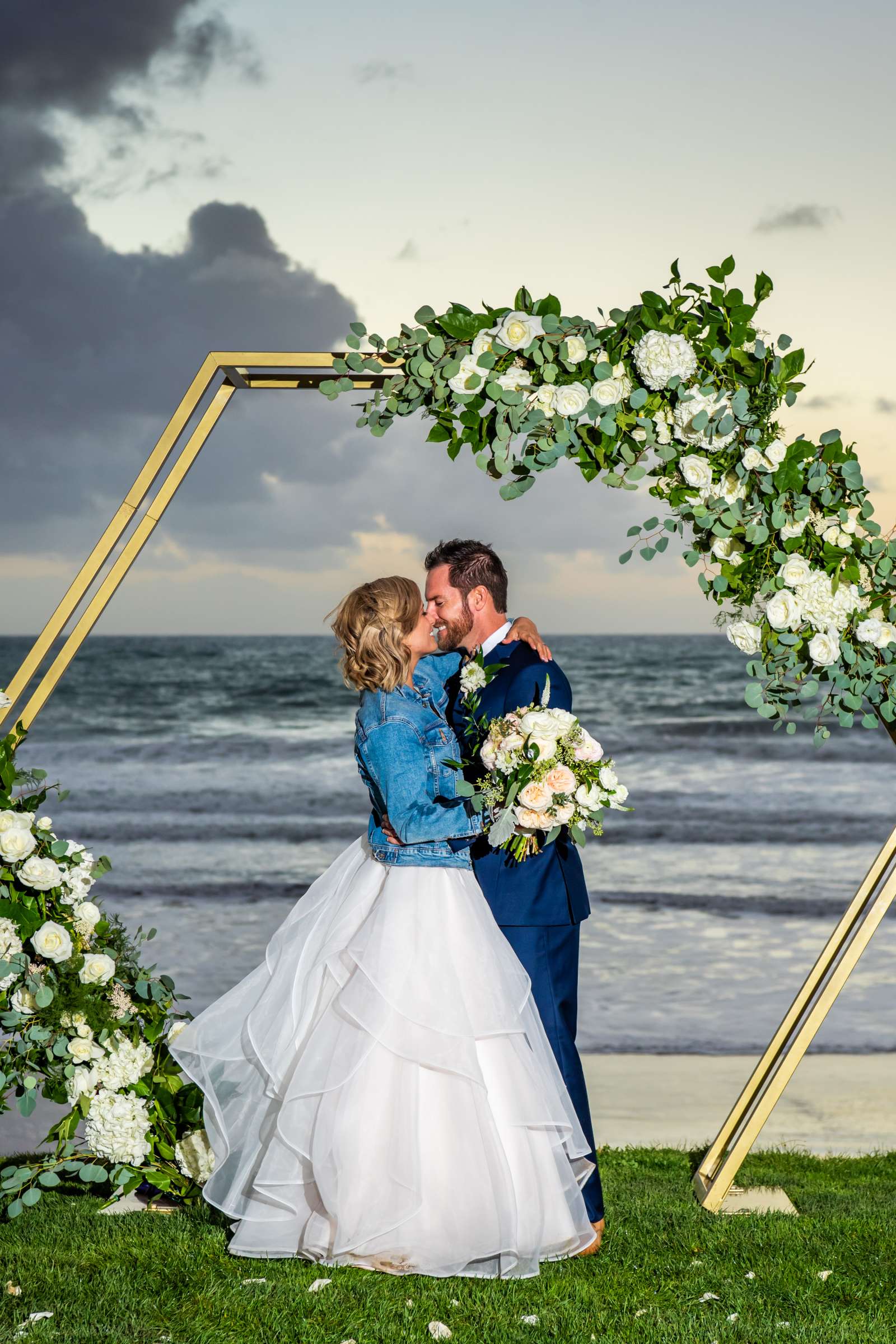 Scripps Seaside Forum Wedding, Beth and Greg Wedding Photo #110 by True Photography