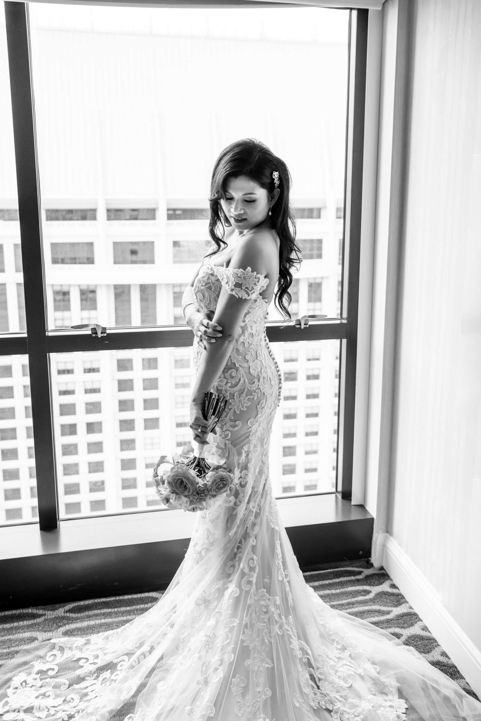 Manchester Grand Hyatt San Diego Wedding coordinated by Bella Mia Exclusive Events, Paula and Jimmy Wedding Photo #44 by True Photography