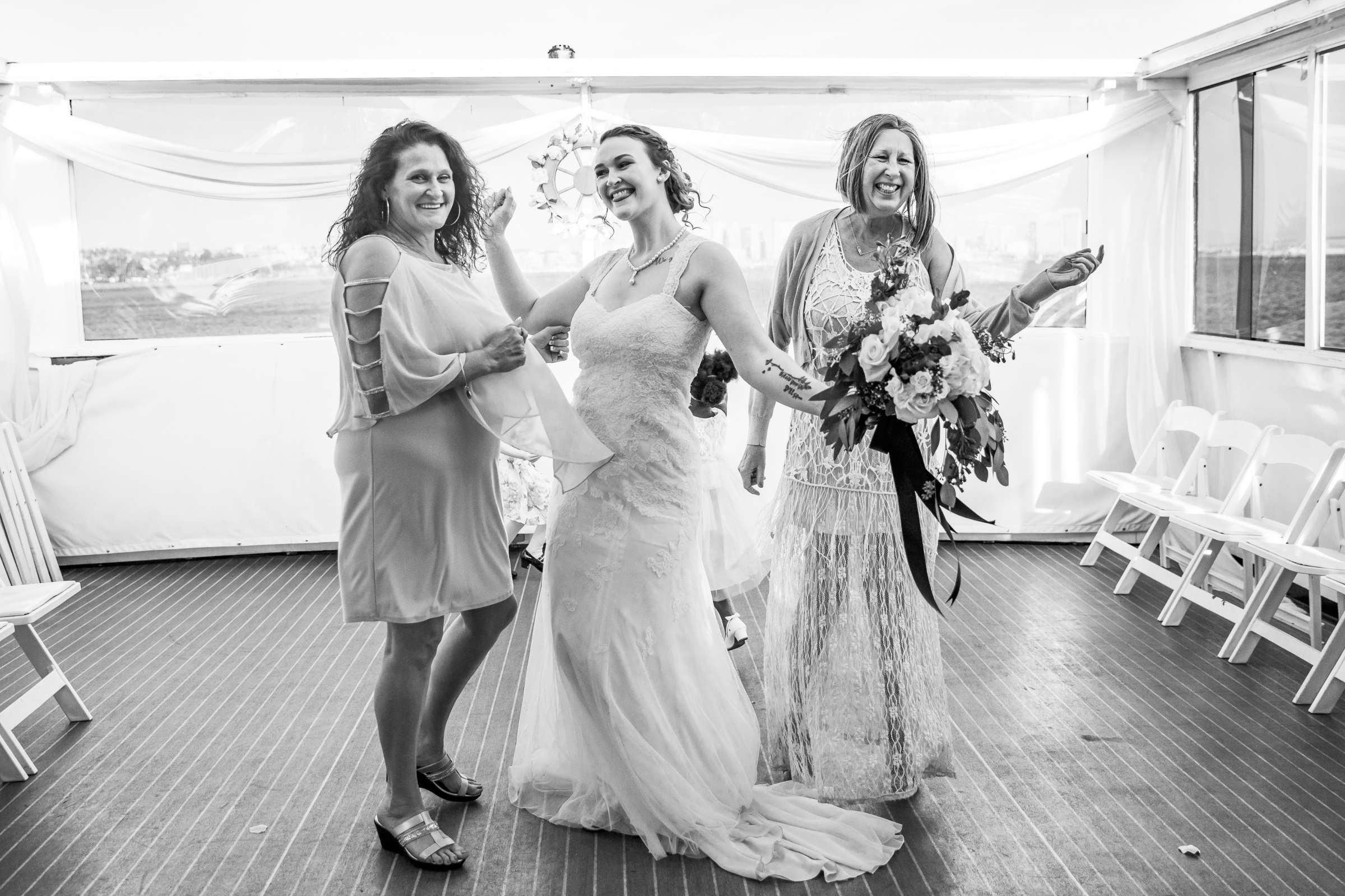 Hornblower cruise line Wedding, Anna and Kurt Wedding Photo #46 by True Photography