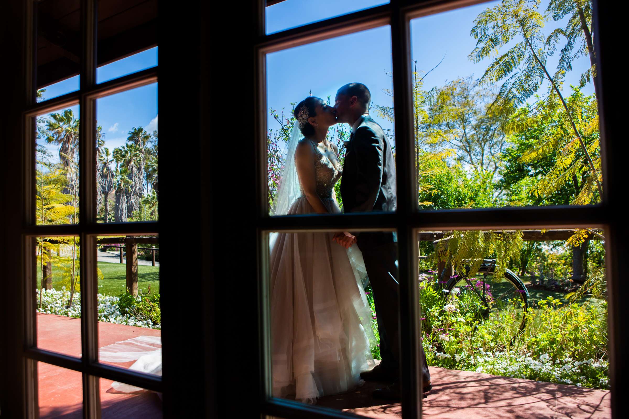 Ethereal Gardens Wedding, Lyndsey and Matthew Wedding Photo #3 by True Photography