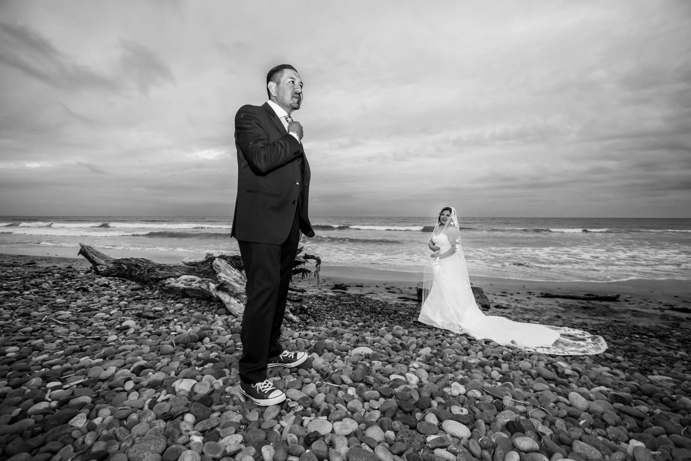 Cape Rey Carlsbad, A Hilton Resort Wedding coordinated by Bella Florina Events, Rosa and Omar Wedding Photo #22 by True Photography