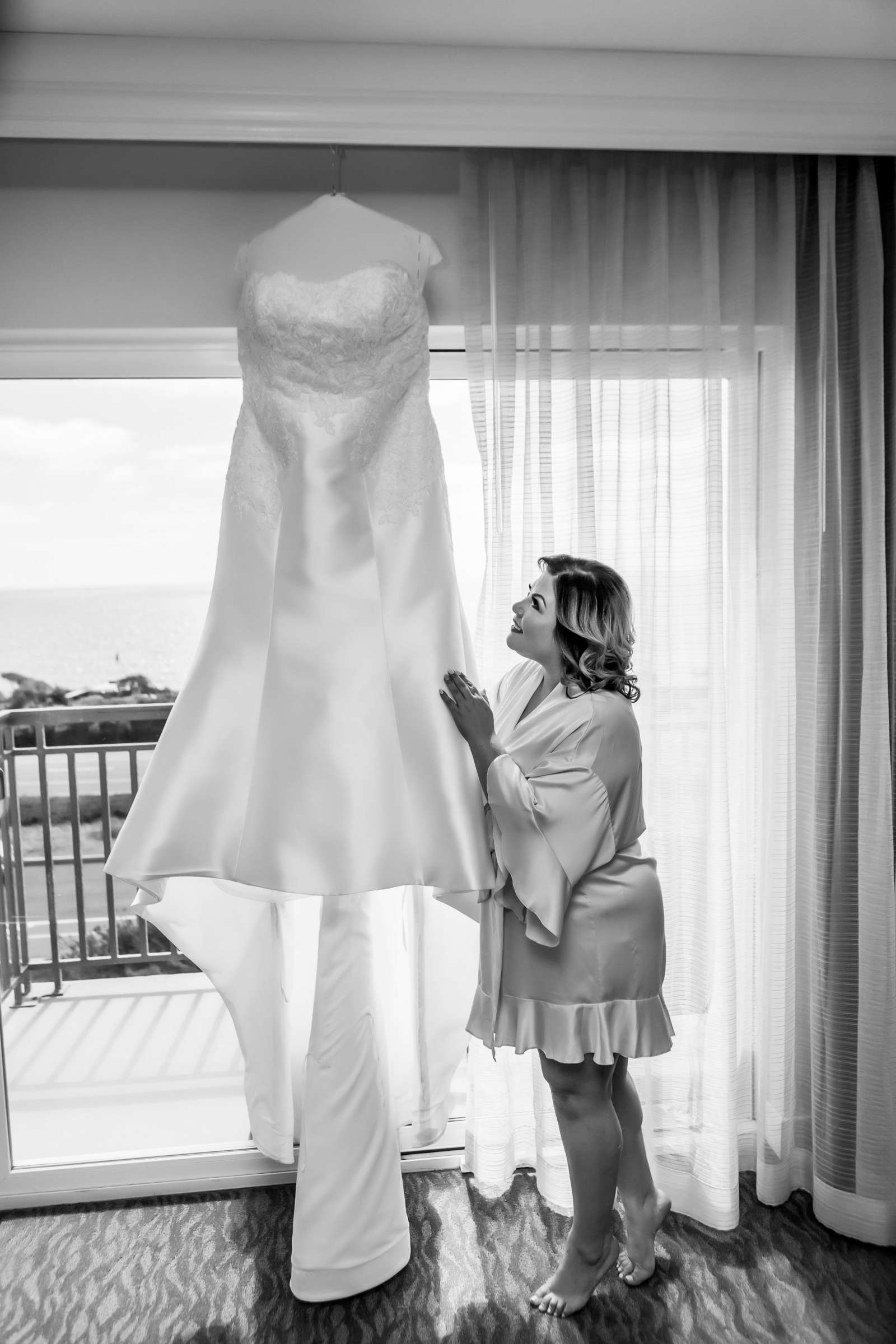 Cape Rey Carlsbad, A Hilton Resort Wedding coordinated by Bella Florina Events, Rosa and Omar Wedding Photo #30 by True Photography