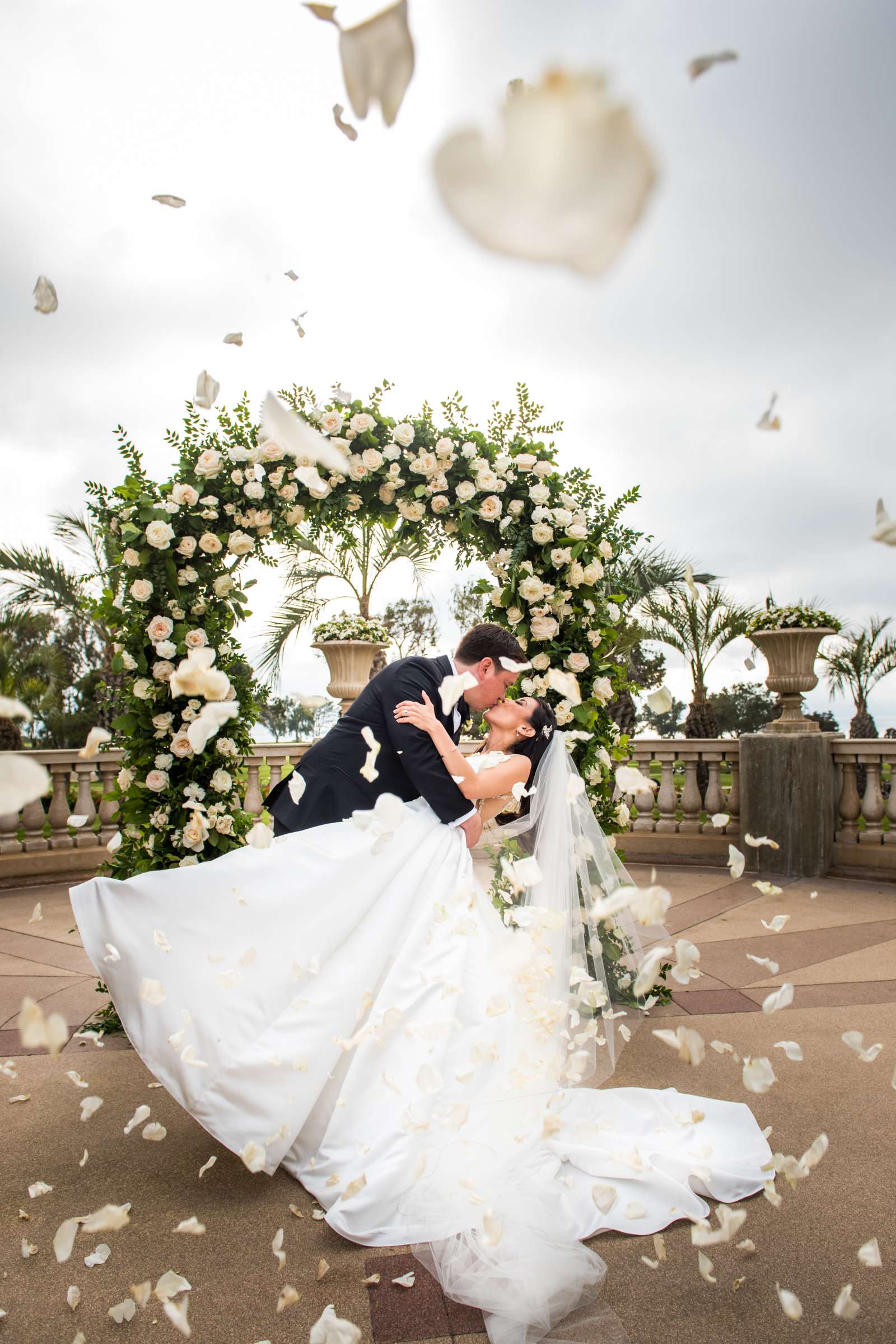 Hilton La Jolla Torrey Pines Wedding coordinated by Sweet Blossom Weddings, Jennifer and Sean Wedding Photo #1 by True Photography