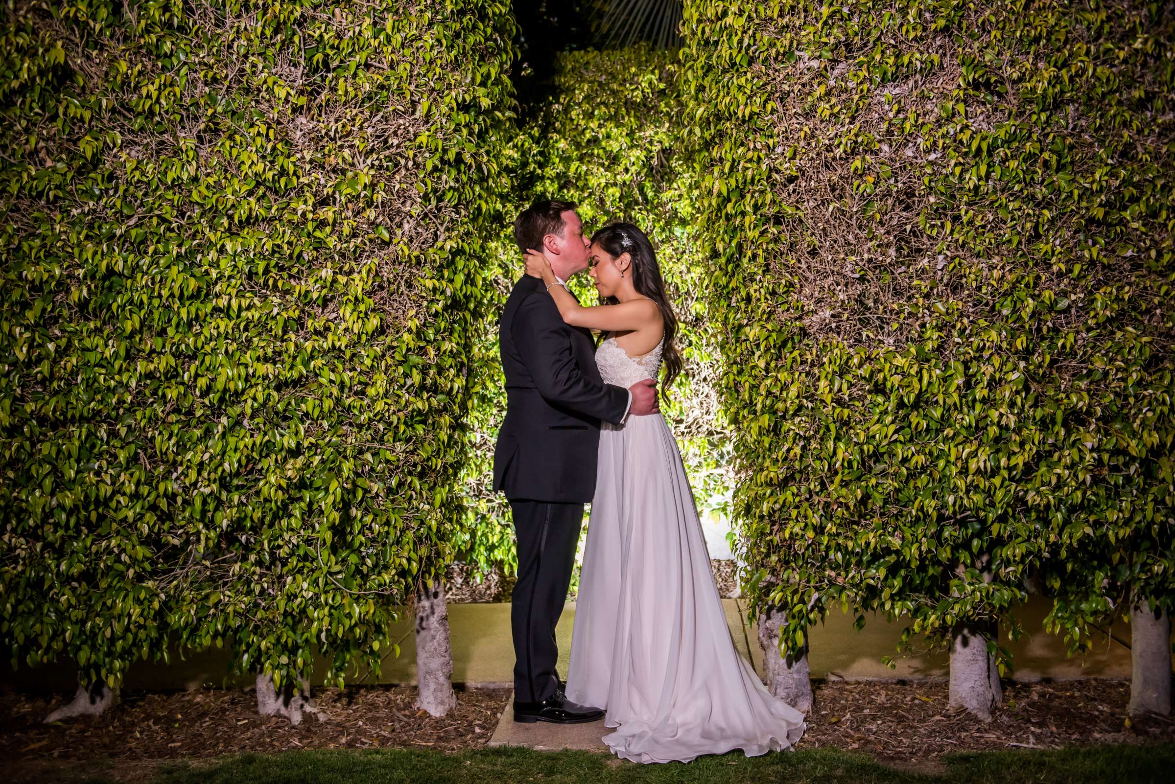 Hilton La Jolla Torrey Pines Wedding coordinated by Sweet Blossom Weddings, Jennifer and Sean Wedding Photo #13 by True Photography