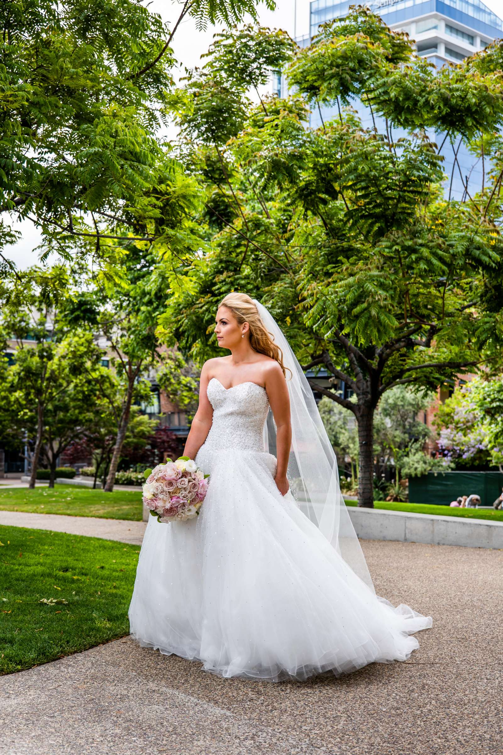 Ultimate Skybox Wedding, Rachel and Jay Wedding Photo #545406 by True Photography