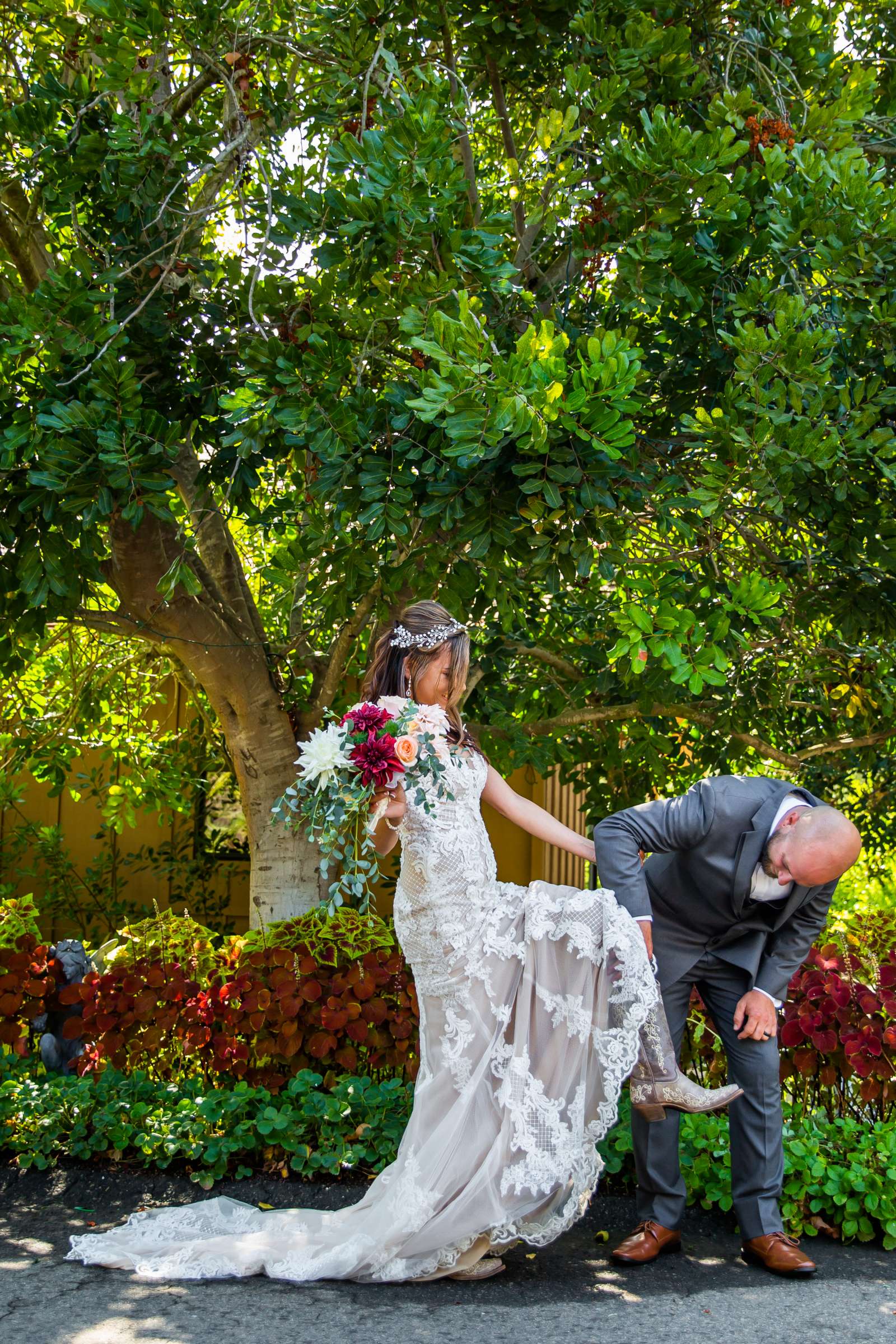Ethereal Gardens Wedding, Amanda and Jarett Wedding Photo #51 by True Photography
