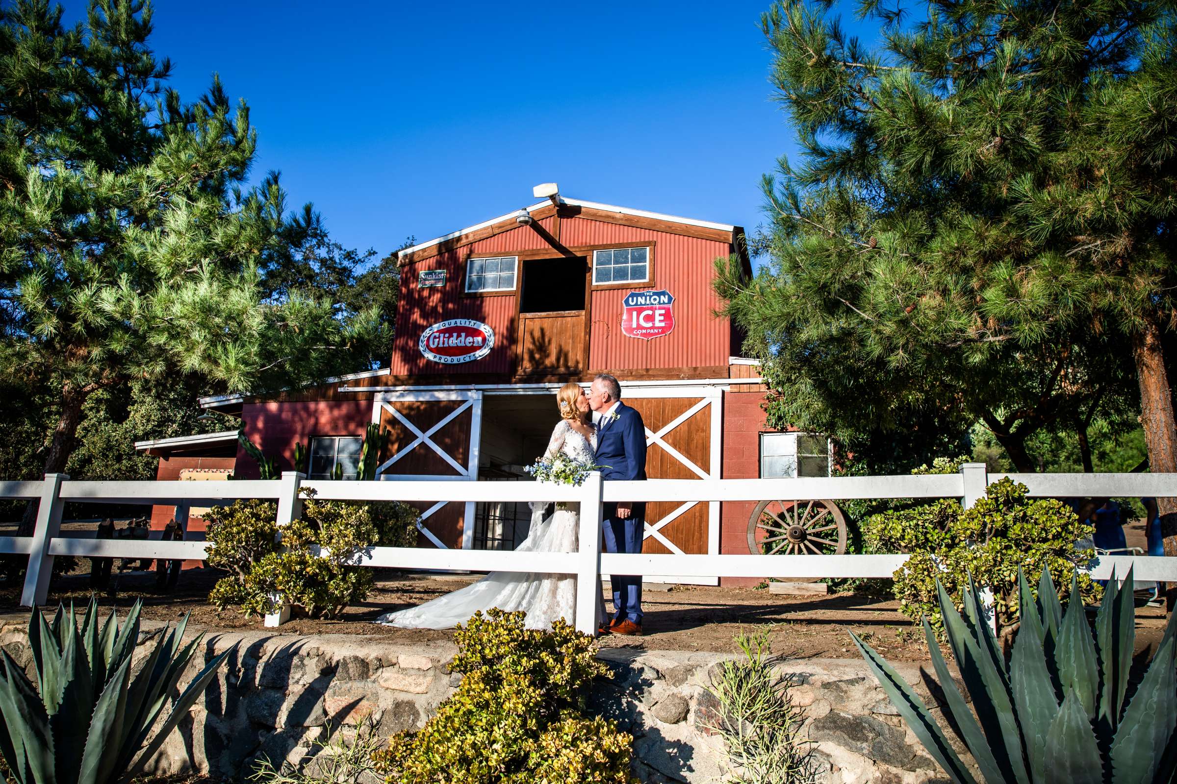 Condors Nest Ranch Wedding coordinated by Trish Forney, Ann and Stephen Wedding Photo #1 by True Photography