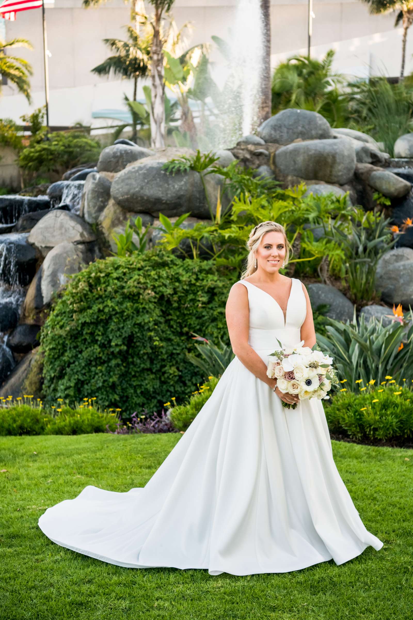 Marriott Marquis San Diego Marina Wedding coordinated by First Comes Love Weddings & Events, Ashlee and John Wedding Photo #50 by True Photography