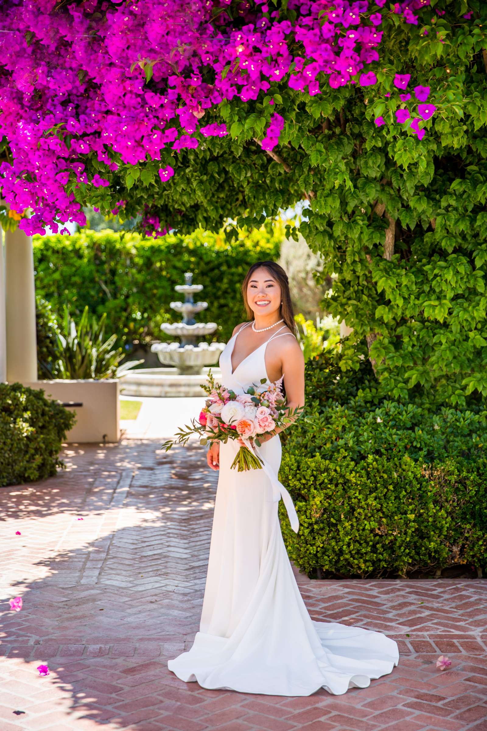 La Jolla Woman's Club Wedding, Sara and Bryan Wedding Photo #2 by True Photography