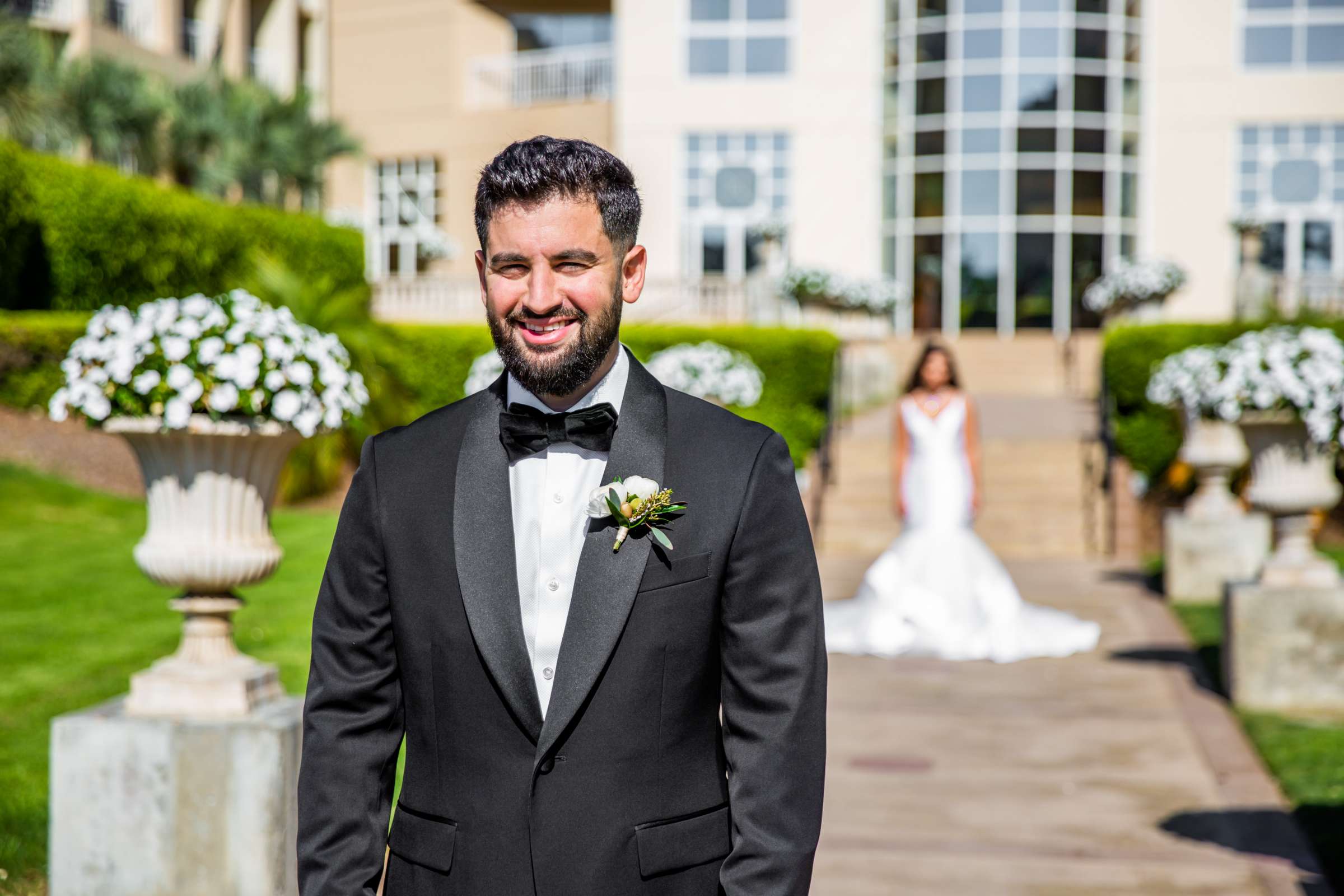 Hilton La Jolla Torrey Pines Wedding coordinated by First Comes Love Weddings & Events, Sarah and Alec Wedding Photo #16 by True Photography