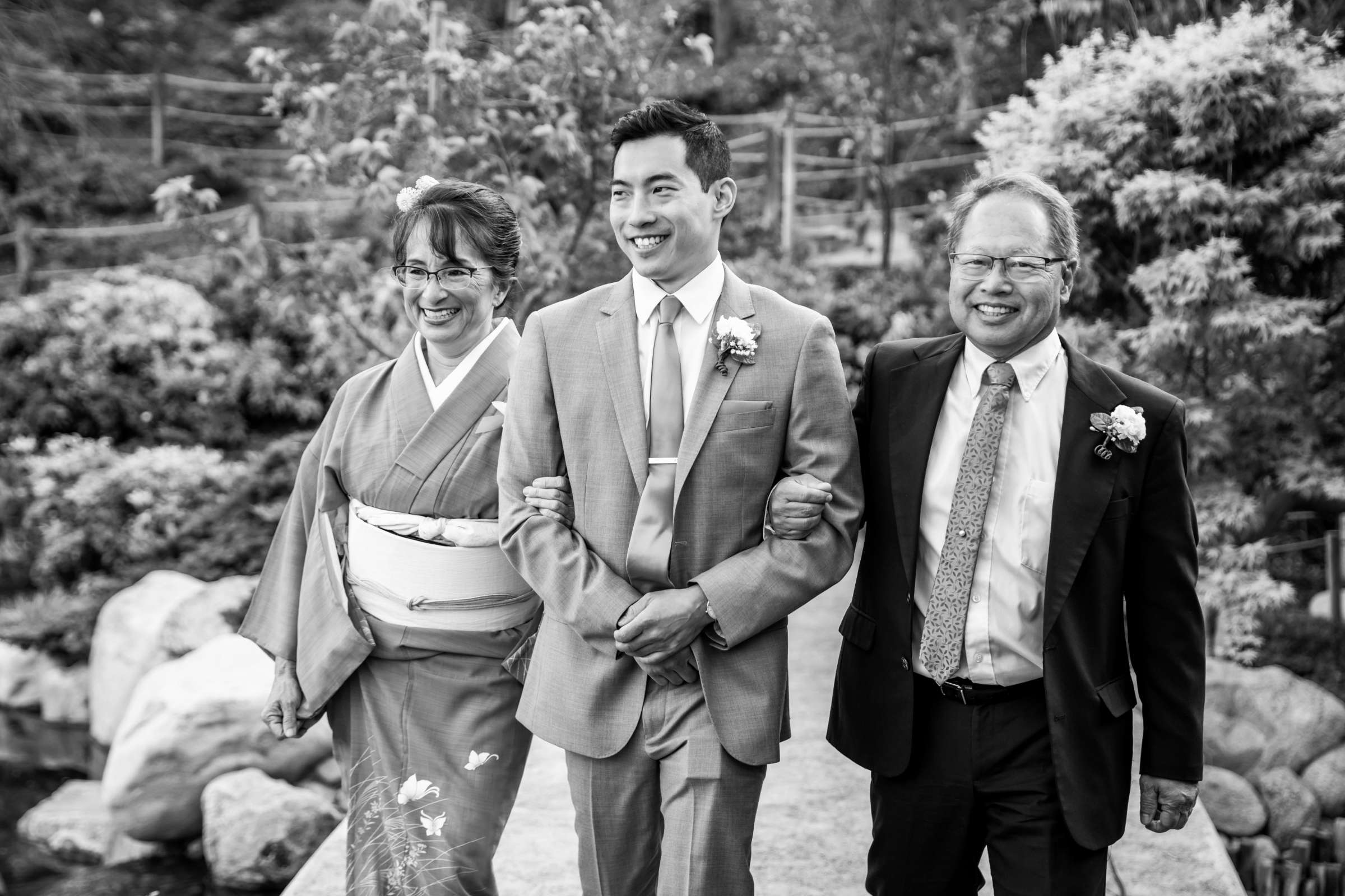 Japanese Friendship Garden Wedding coordinated by A Perfect Day With Renee, Jocelyn and Justin Wedding Photo #18 by True Photography
