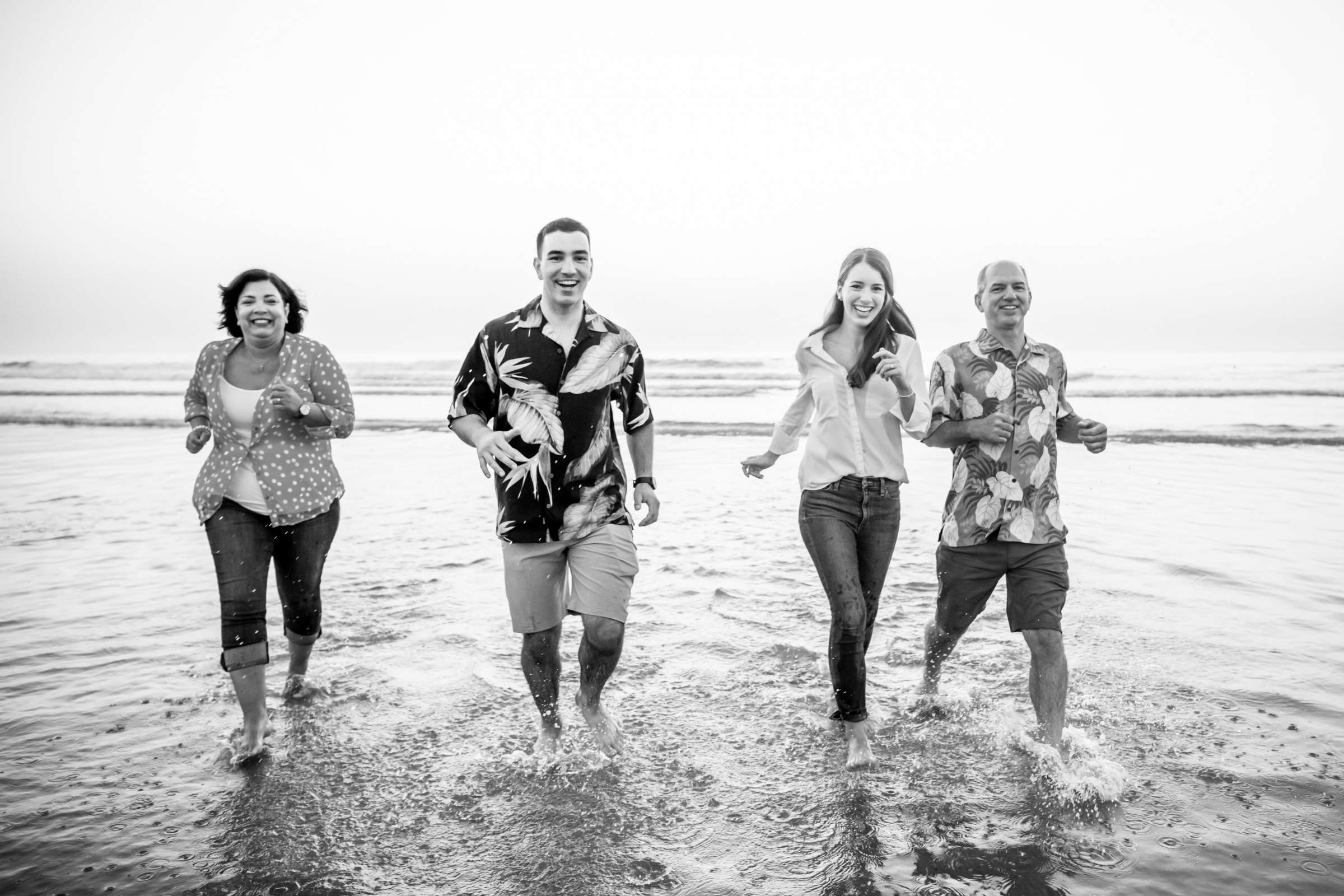 Scripps Seaside Forum Family Portraits, Victoria L Family Photo #614856 by True Photography