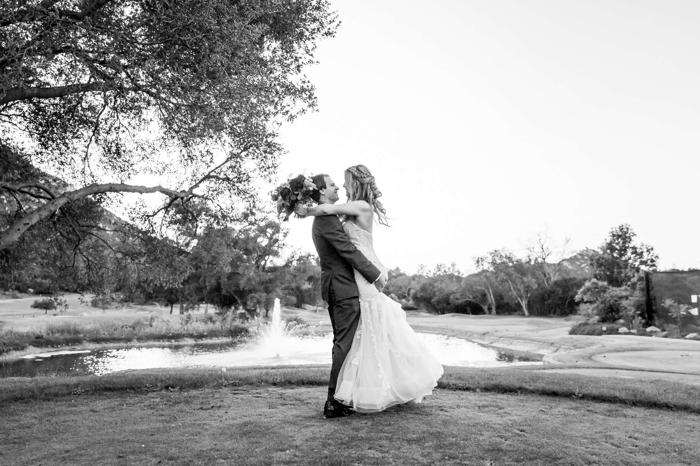 Mt Woodson Castle Wedding, Jennifer and Travis Wedding Photo #15 by True Photography