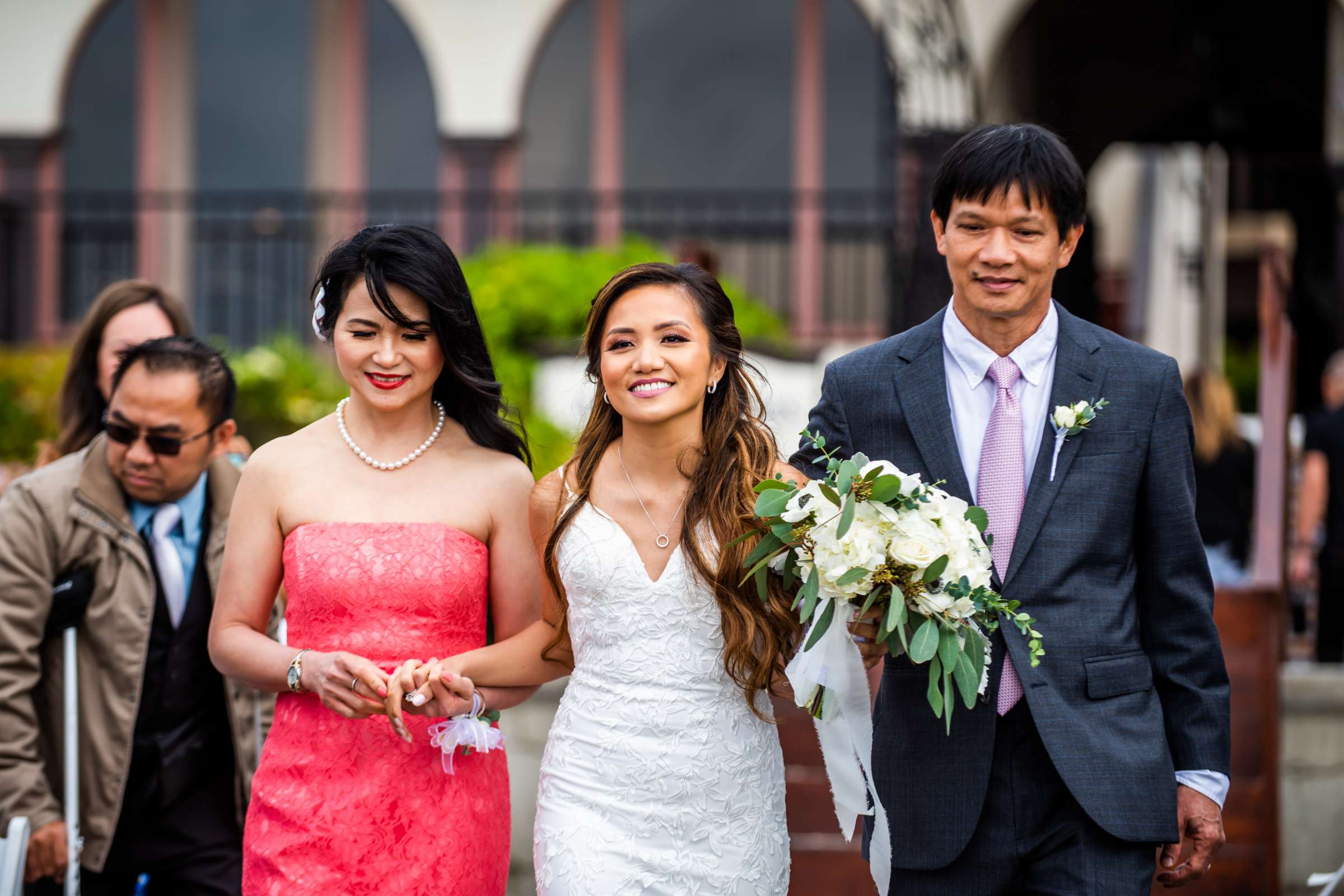 La Jolla Shores Hotel Wedding, Kim and Evan Wedding Photo #12 by True Photography