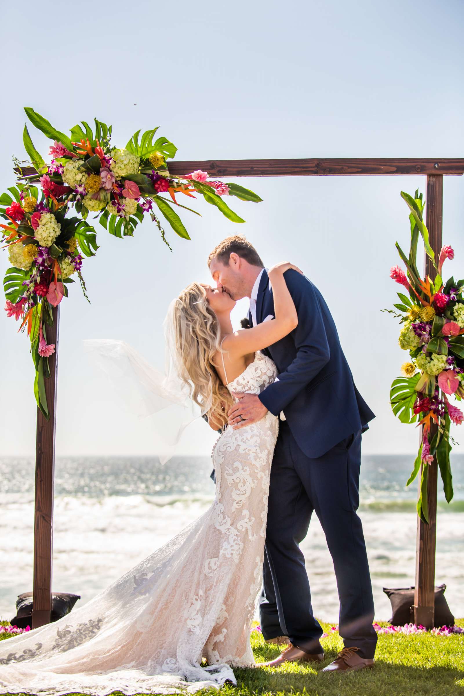 Scripps Seaside Forum Wedding, Emma and Paul Wedding Photo #22 by True Photography