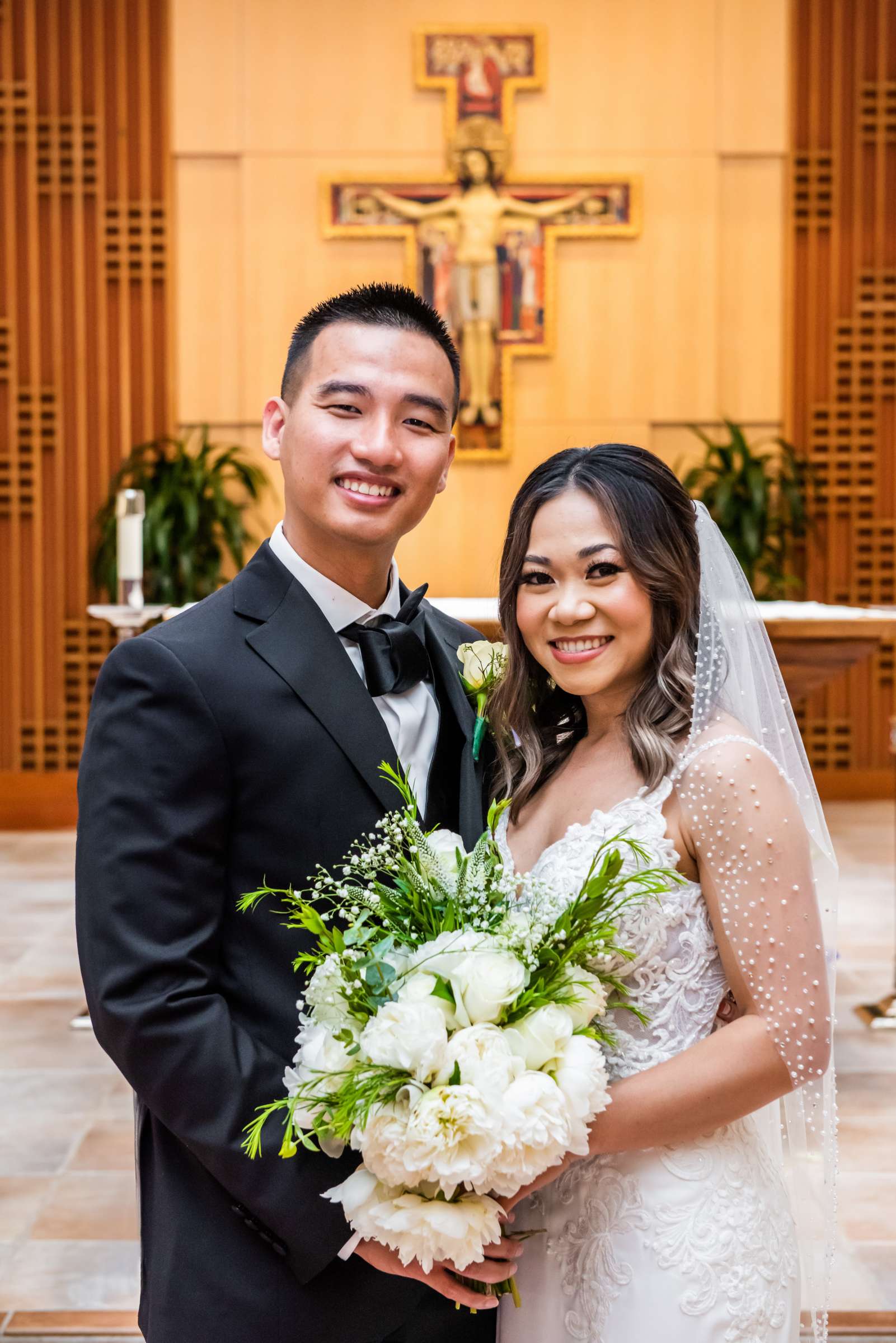 The Ultimate Skybox Wedding coordinated by Lily May Events & Design, Han and Quyen Wedding Photo #2 by True Photography